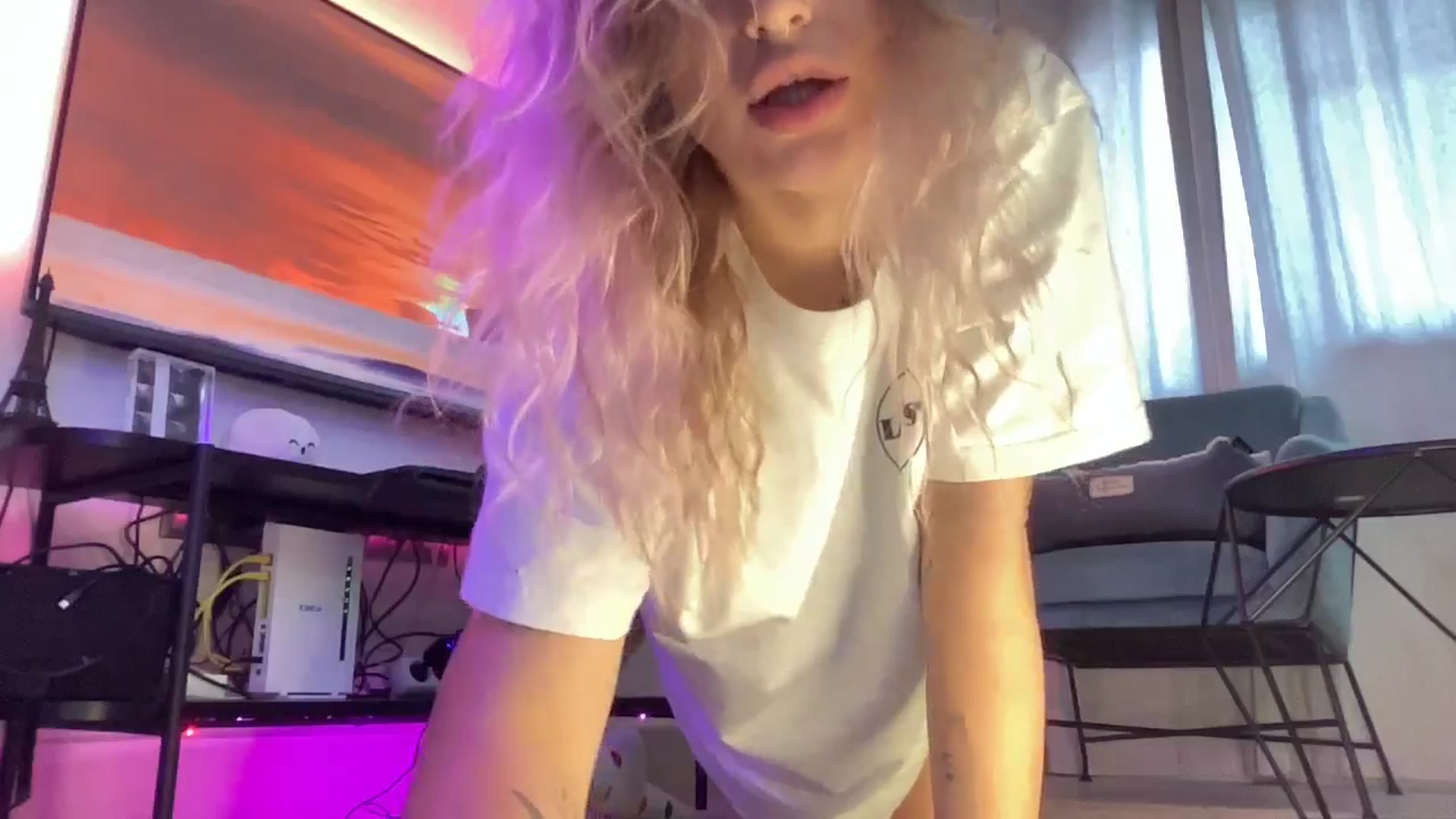 Gallery image thumbnail from Annjoy's myfreecams stream on, 05/17/2024, 14:34 image 7 of 20