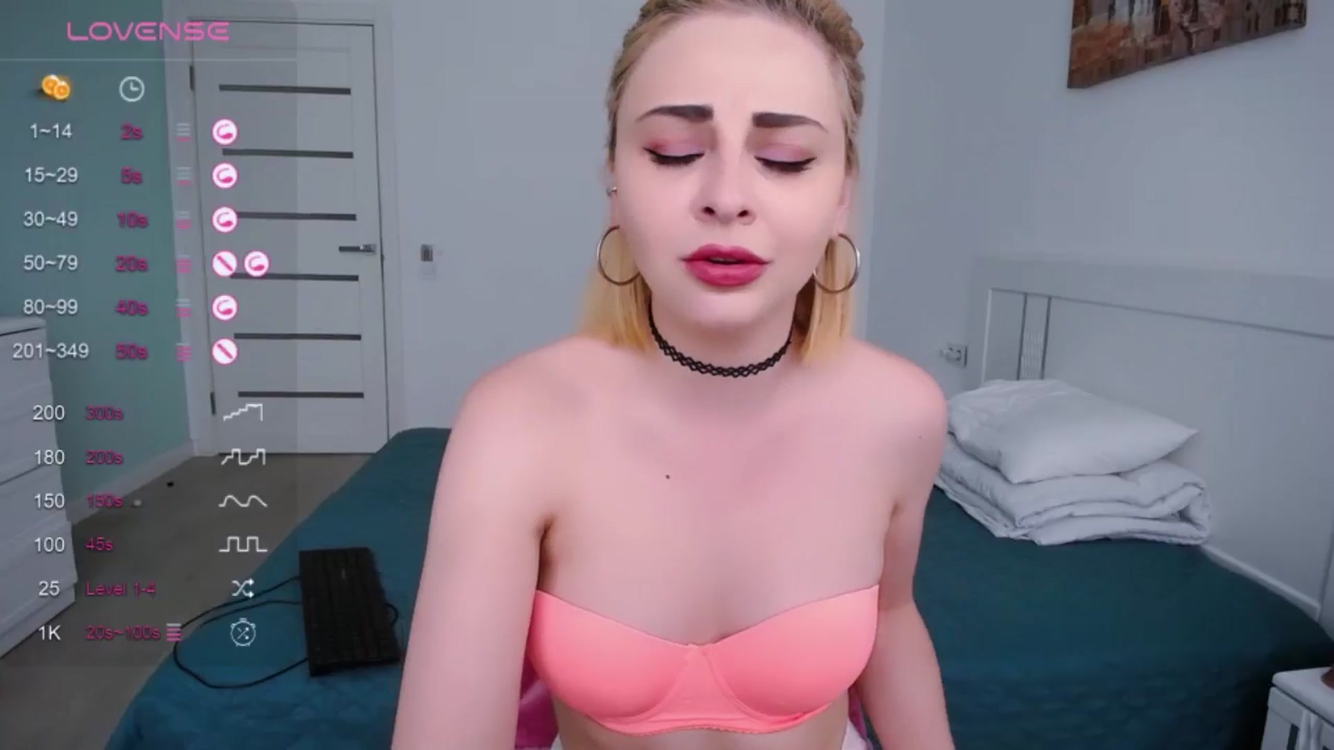 Gallery image thumbnail from AnnsLove_is's myfreecams stream on, 05/14/2024, 13:50 image 4 of 20