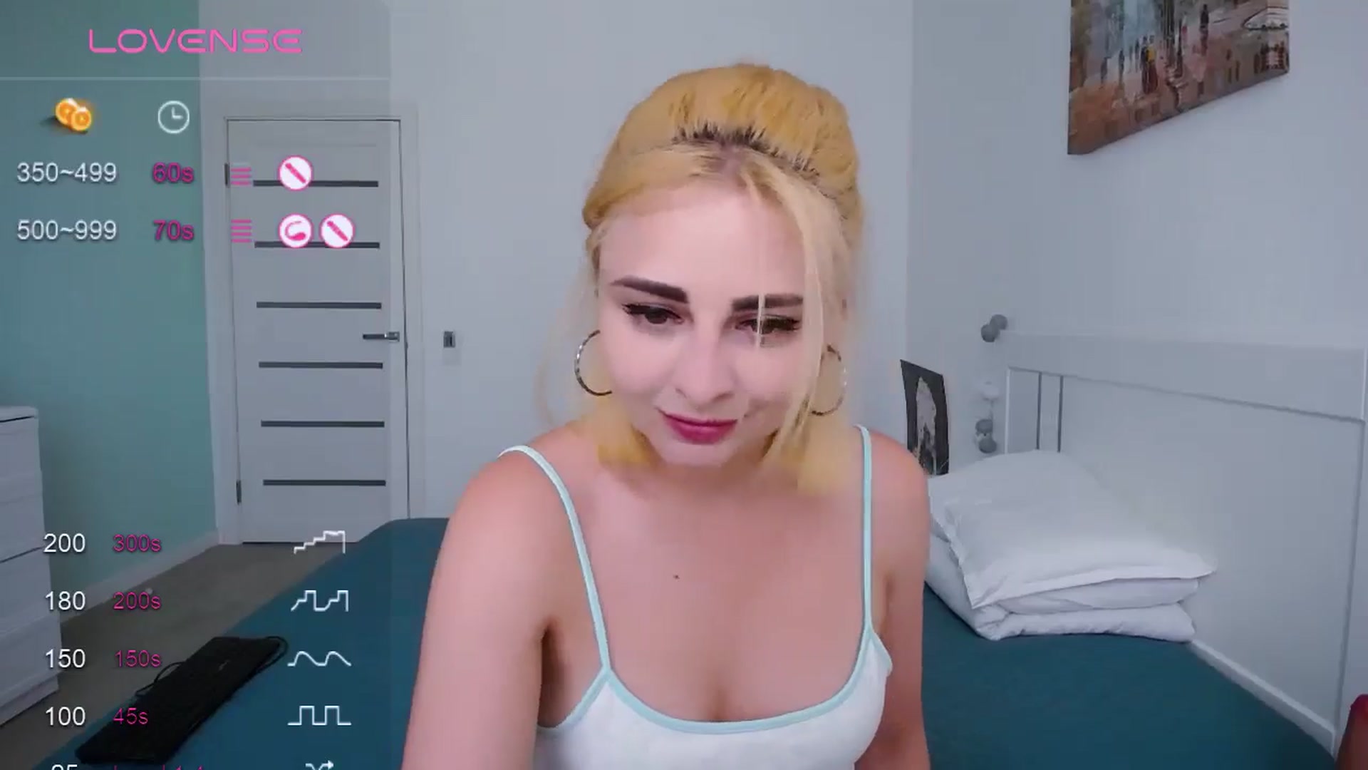 Gallery image thumbnail from AnnsLove_is's myfreecams stream on, 06/18/2024, 13:03 image 8 of 20