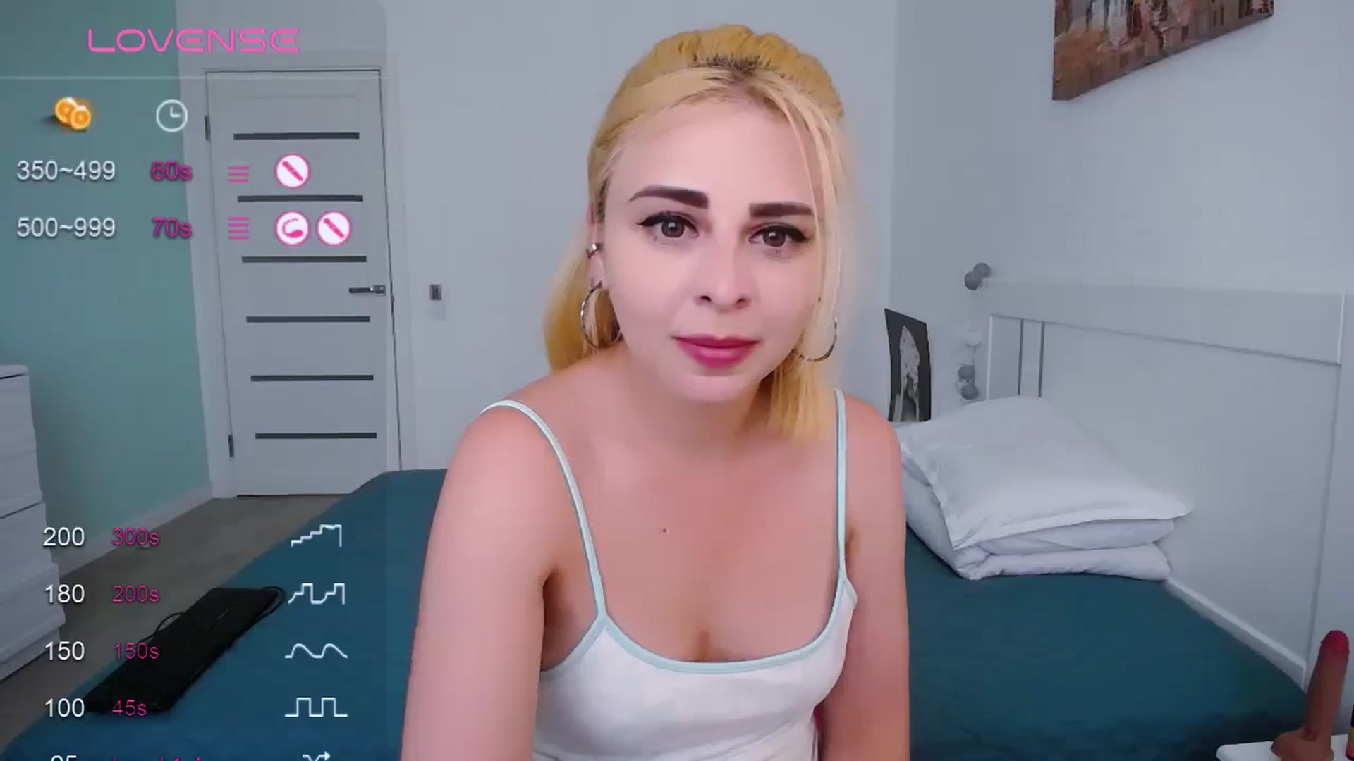 Gallery image thumbnail from AnnsLove_is's myfreecams stream on, 06/18/2024, 13:03 image 20 of 20