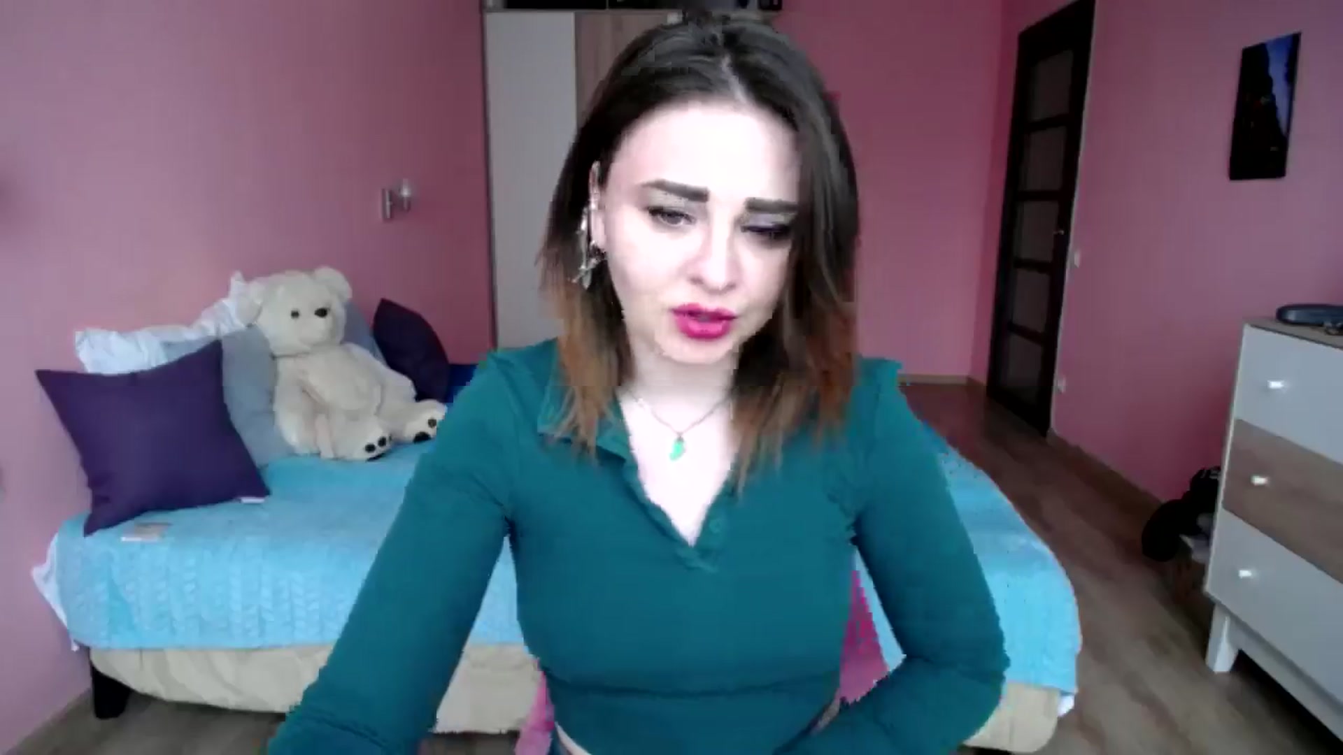 Gallery image thumbnail from AnnsLove_is's myfreecams stream on, 04/10/2025, 11:10 image 18 of 20
