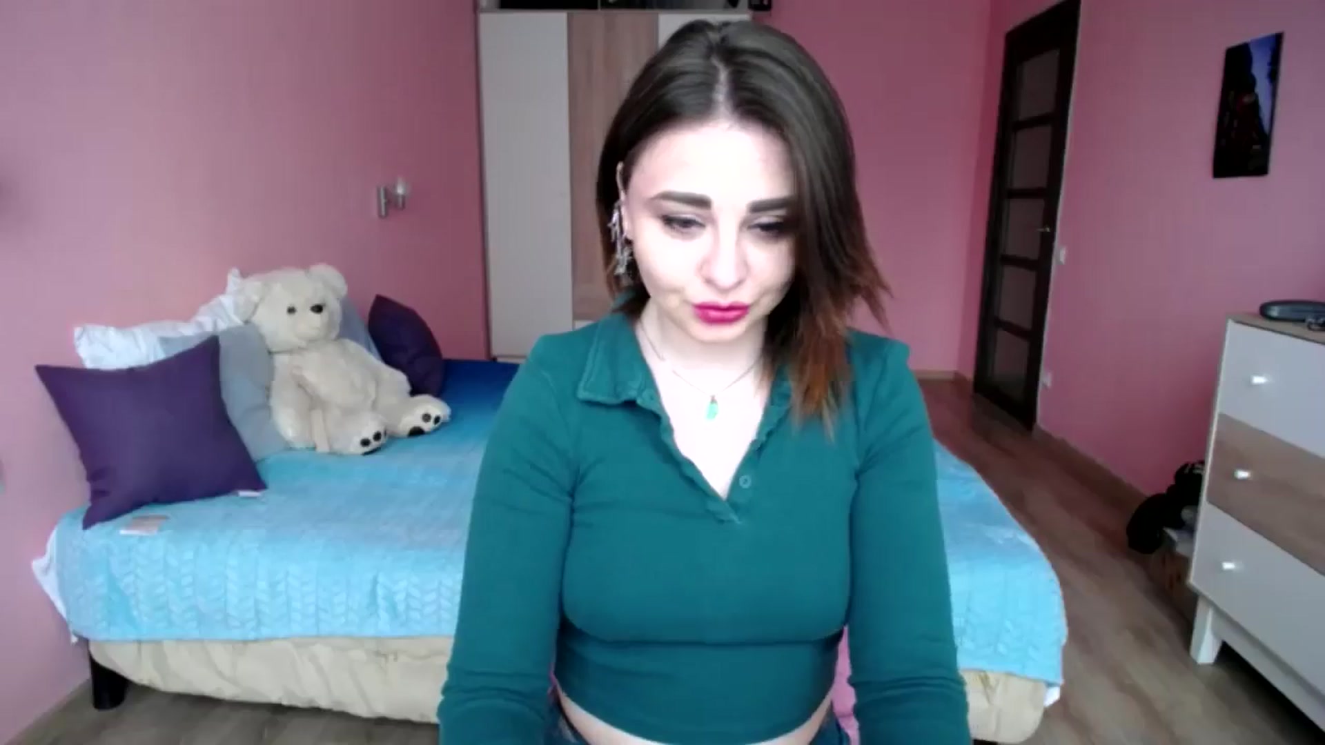 Gallery image thumbnail from AnnsLove_is's myfreecams stream on, 04/10/2025, 11:10 image 5 of 20