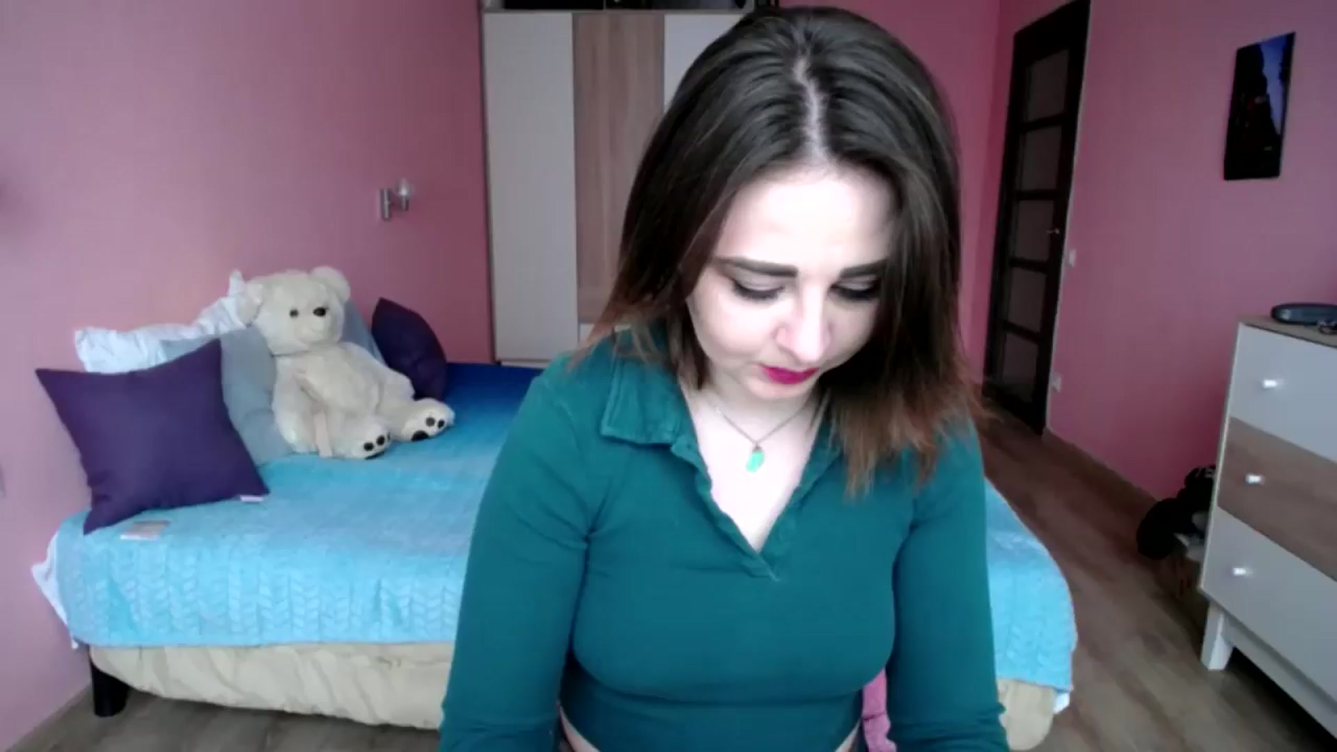 Gallery image thumbnail from AnnsLove_is's myfreecams stream on, 04/10/2025, 11:10 image 9 of 20