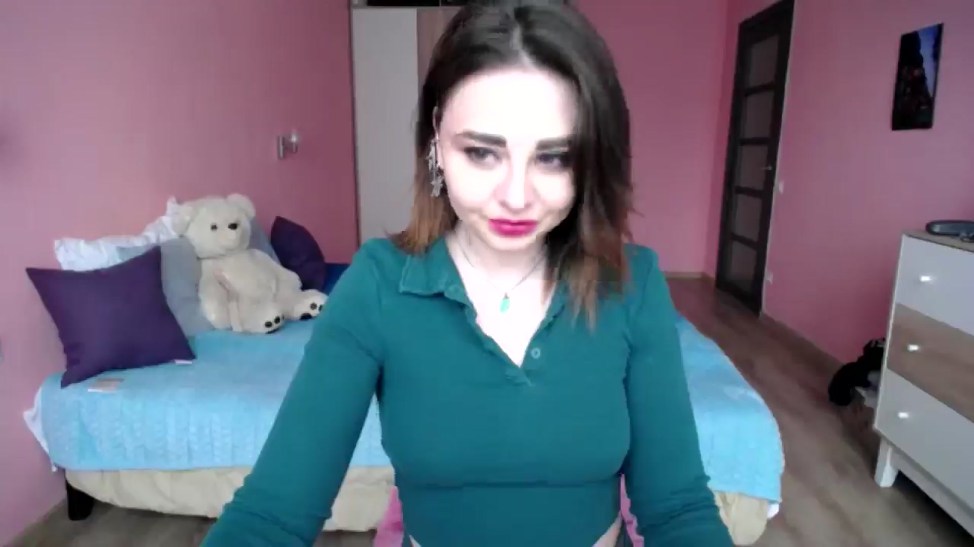 Gallery image thumbnail from AnnsLove_is's myfreecams stream on, 04/10/2025, 11:10 image 16 of 20
