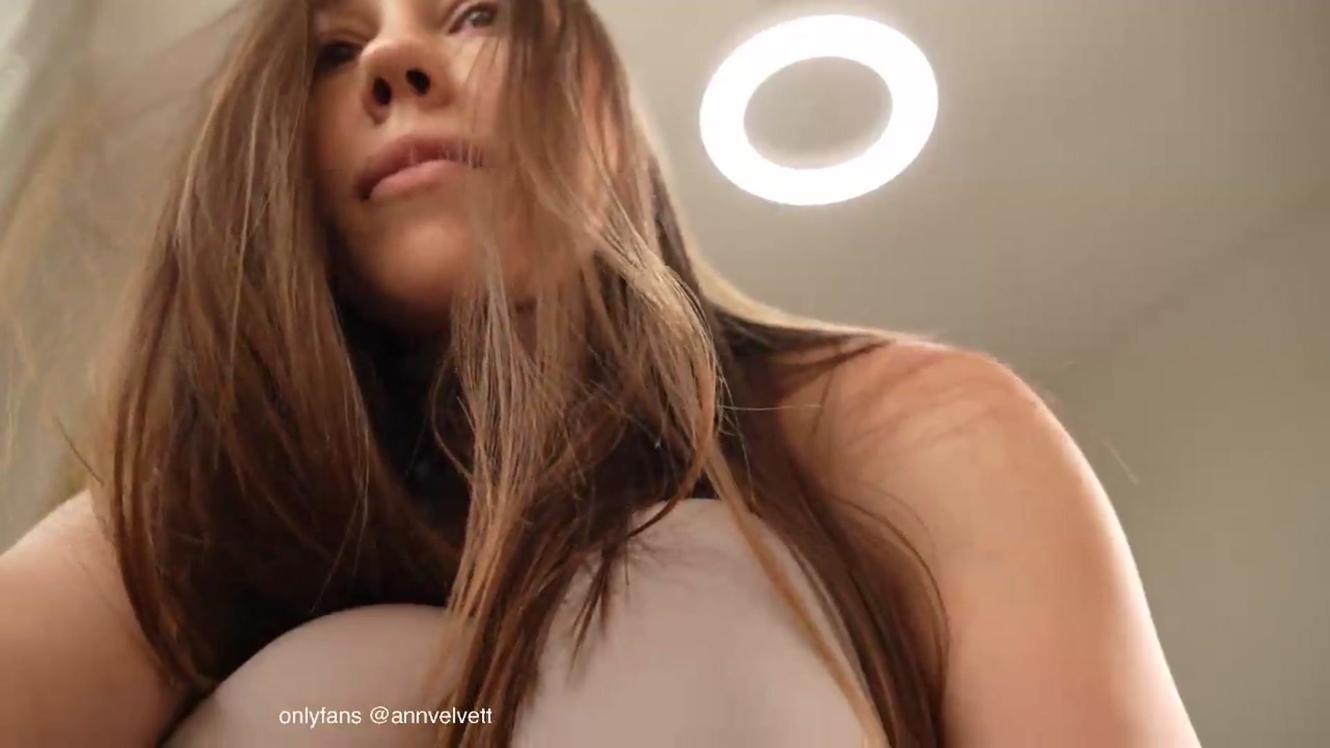 Gallery image thumbnail from Annvelvet's myfreecams stream on, 06/18/2026, 17:41 image 14 of 20
