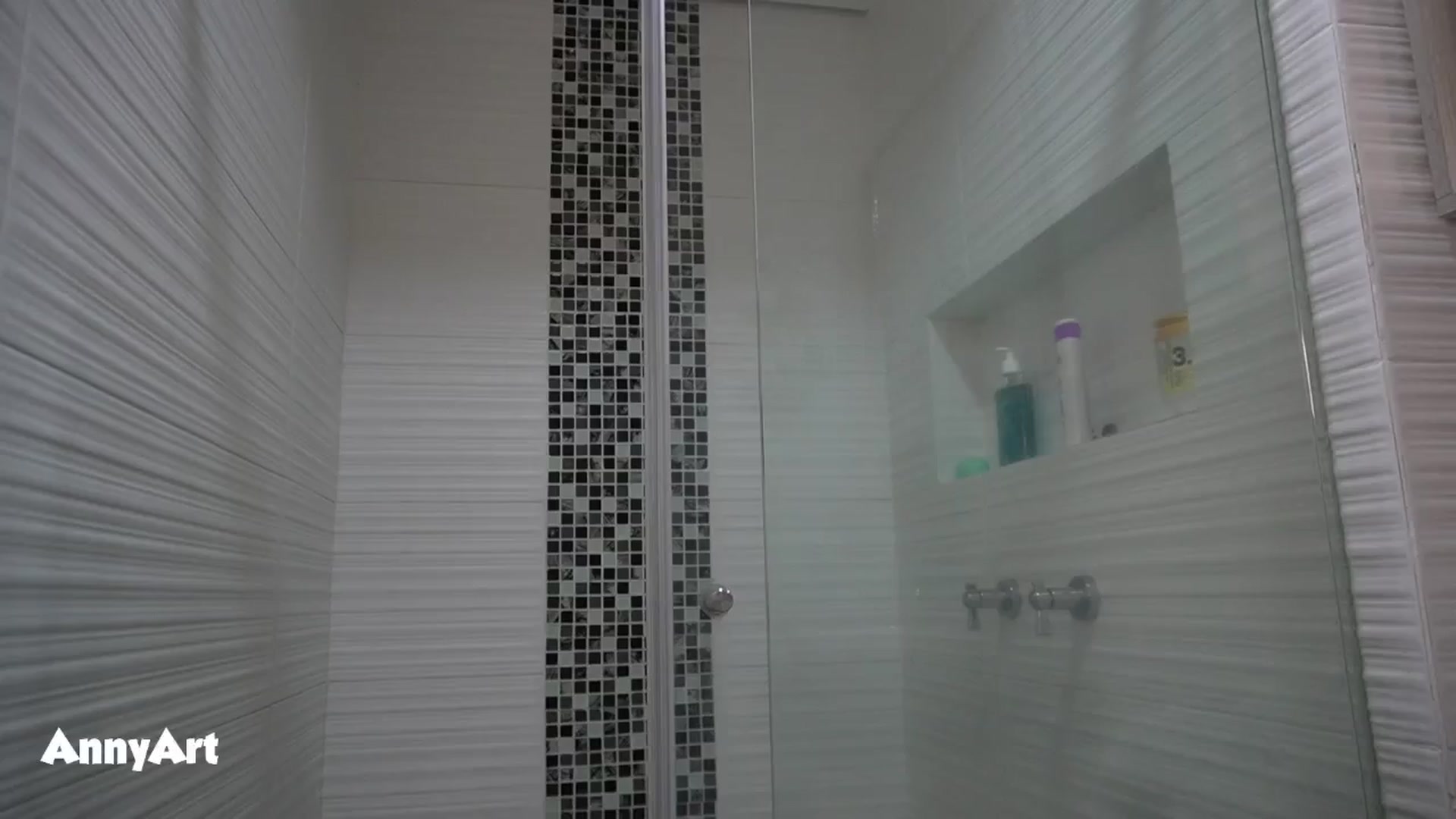 Gallery image thumbnail from AnnyArt's myfreecams stream on, 12/26/2024, 20:31 image 15 of 20