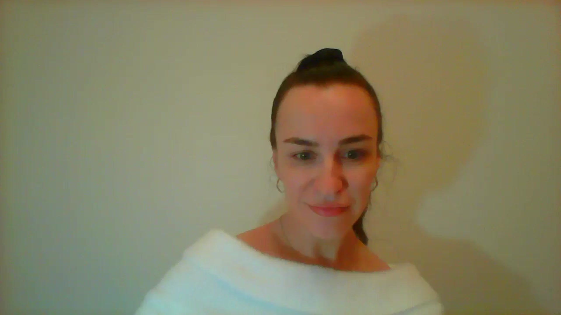 Gallery image thumbnail from AnnyBoyd's myfreecams stream on, 04/18/2025, 13:23 image 18 of 20