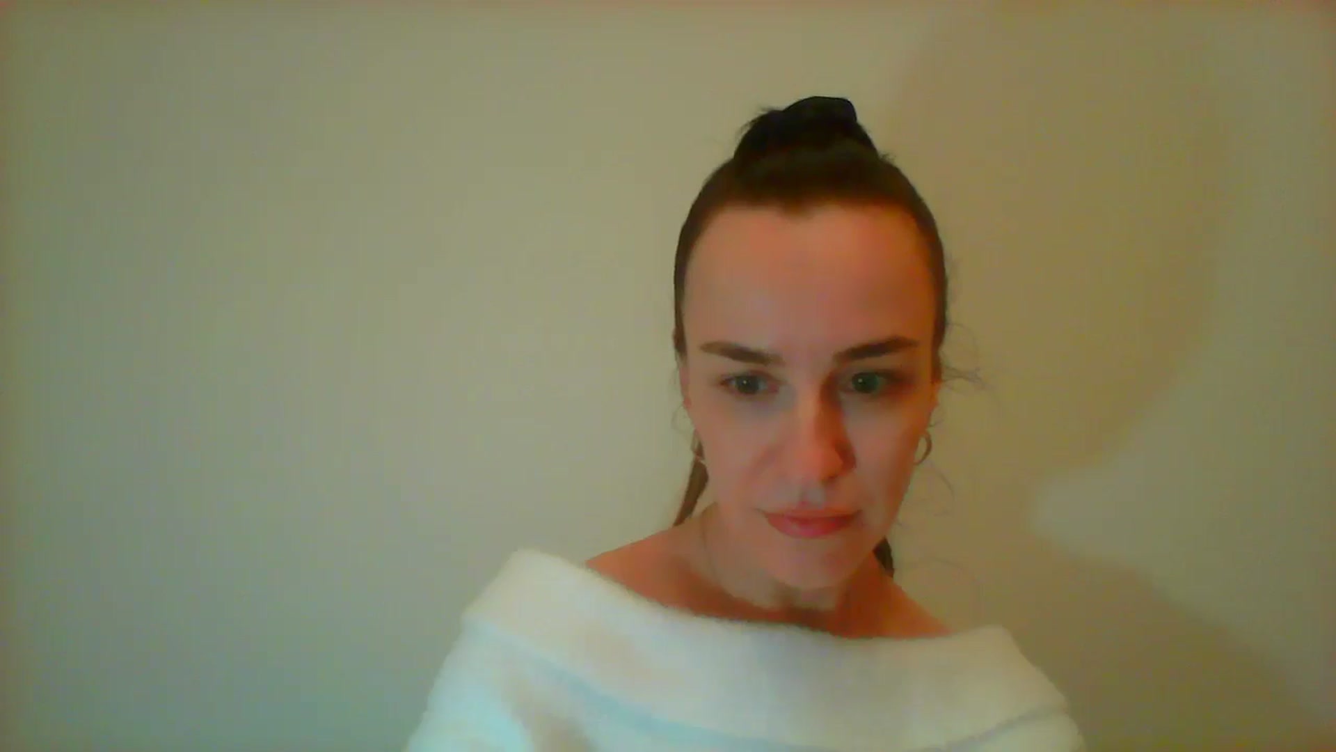 Gallery image thumbnail from AnnyBoyd's myfreecams stream on, 04/18/2025, 13:23 image 19 of 20
