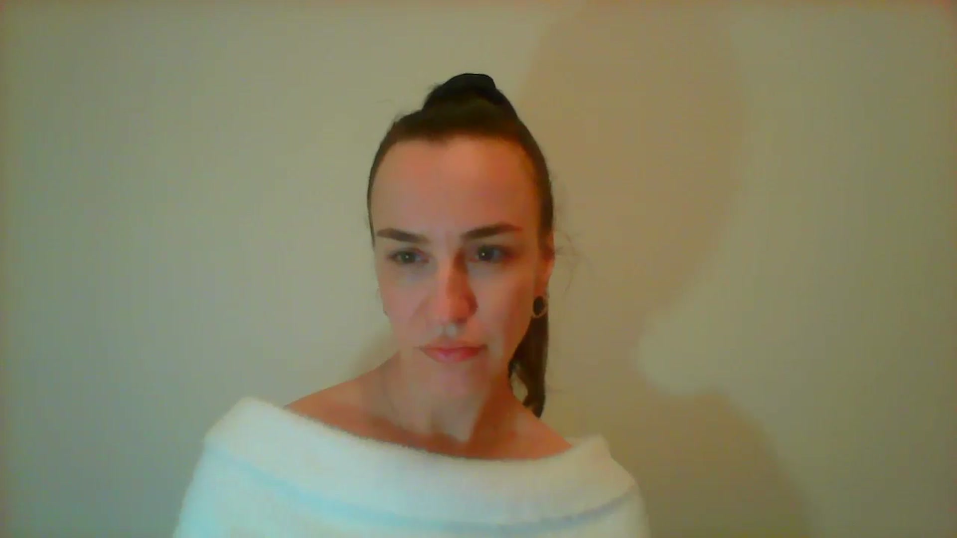 Gallery image thumbnail from AnnyBoyd's myfreecams stream on, 04/18/2025, 13:23 image 13 of 20