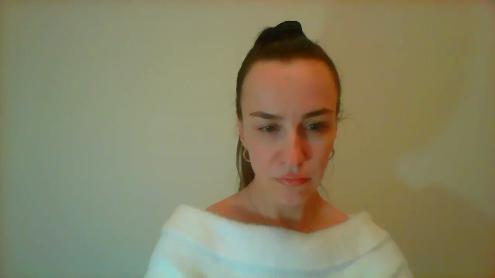 Gallery image thumbnail from AnnyBoyd's myfreecams stream on, 04/18/2025, 13:23 image 10 of 20