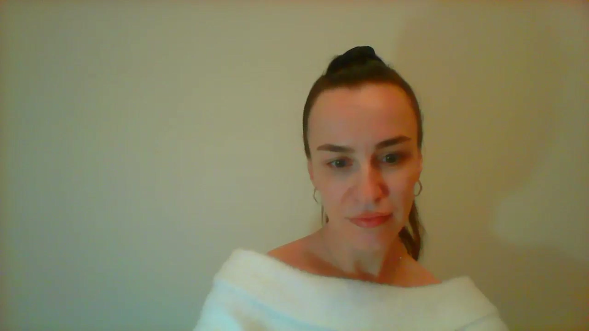 Gallery image thumbnail from AnnyBoyd's myfreecams stream on, 04/18/2025, 13:23 image 4 of 20