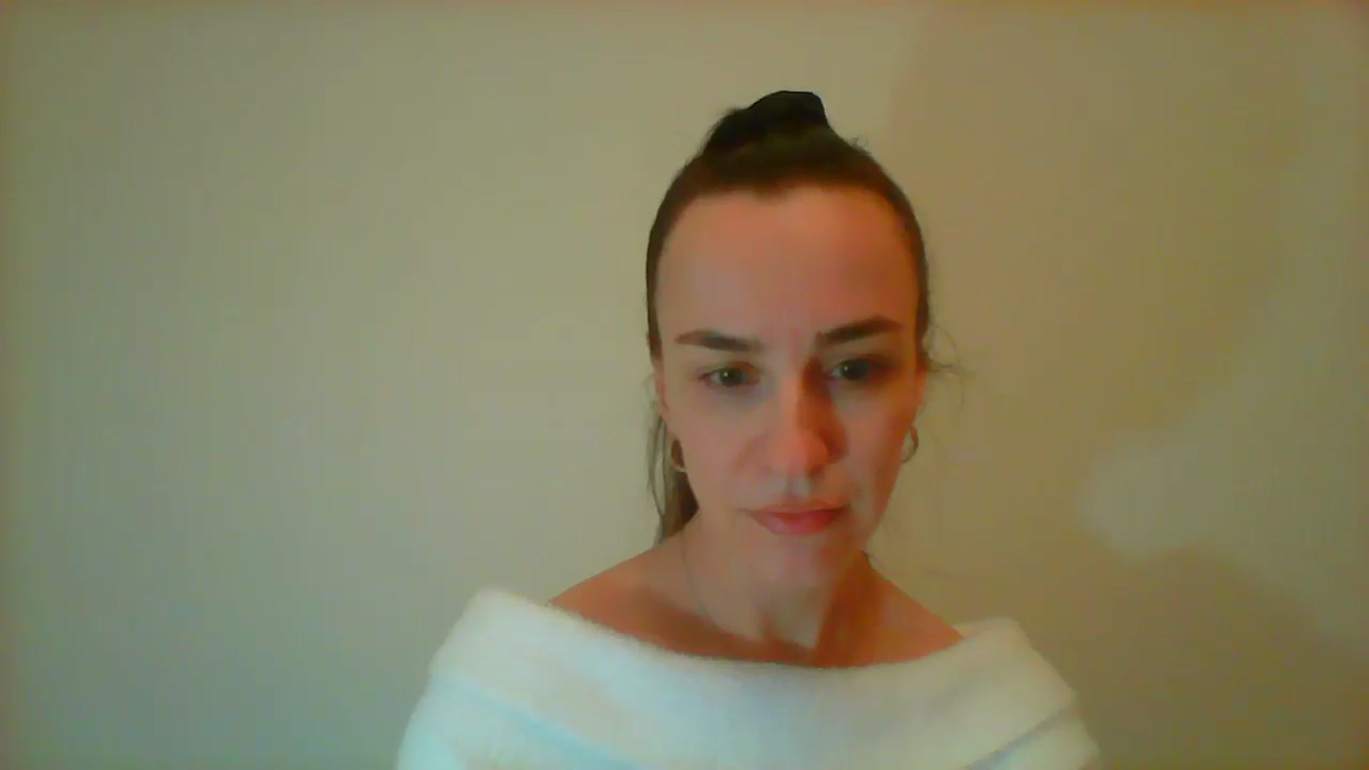 Gallery image thumbnail from AnnyBoyd's myfreecams stream on, 04/18/2025, 13:23 image 16 of 20