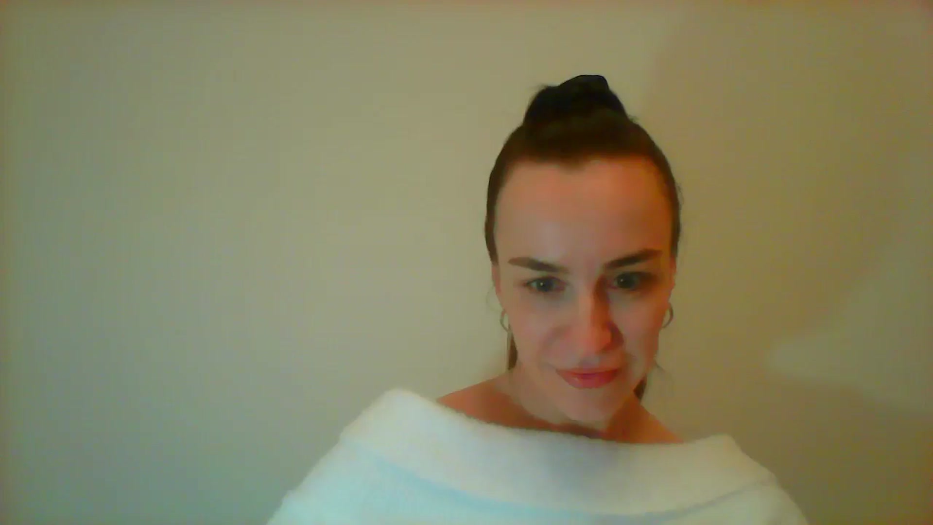Gallery image thumbnail from AnnyBoyd's myfreecams stream on, 04/18/2025, 13:23 image 5 of 20