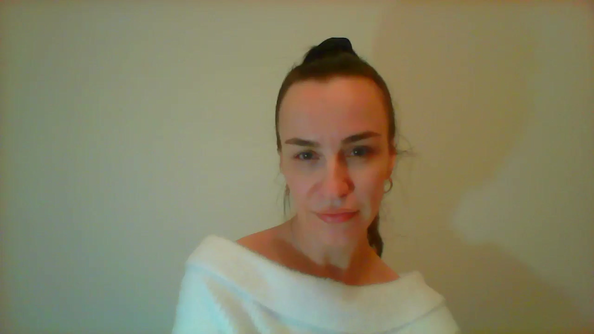 Gallery image thumbnail from AnnyBoyd's myfreecams stream on, 04/18/2025, 13:23 image 14 of 20