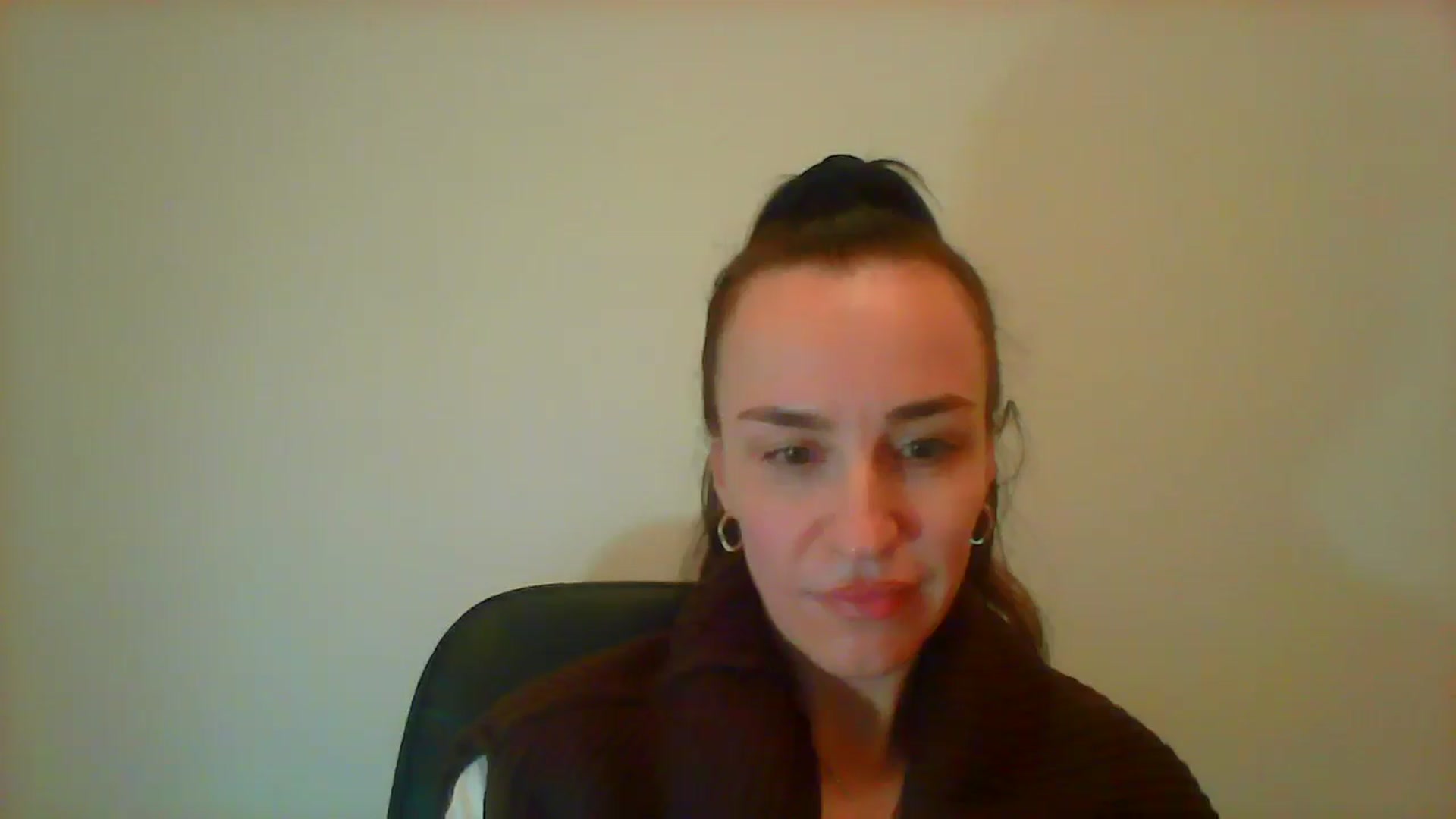 Gallery image thumbnail from AnnyBoyd's myfreecams stream on, 04/19/2025, 13:42 image 14 of 20