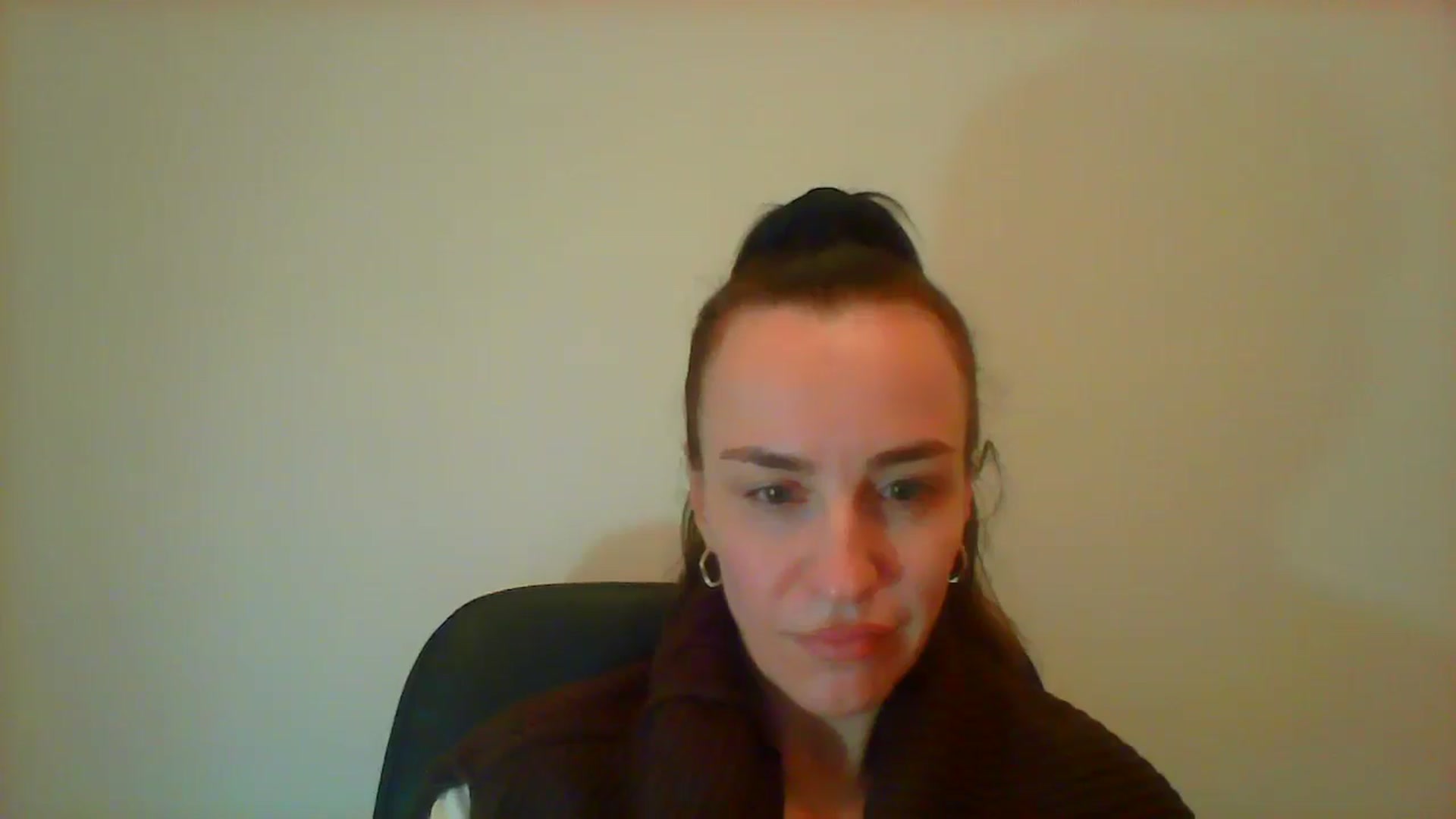 Gallery image thumbnail from AnnyBoyd's myfreecams stream on, 04/19/2025, 13:42 image 15 of 20