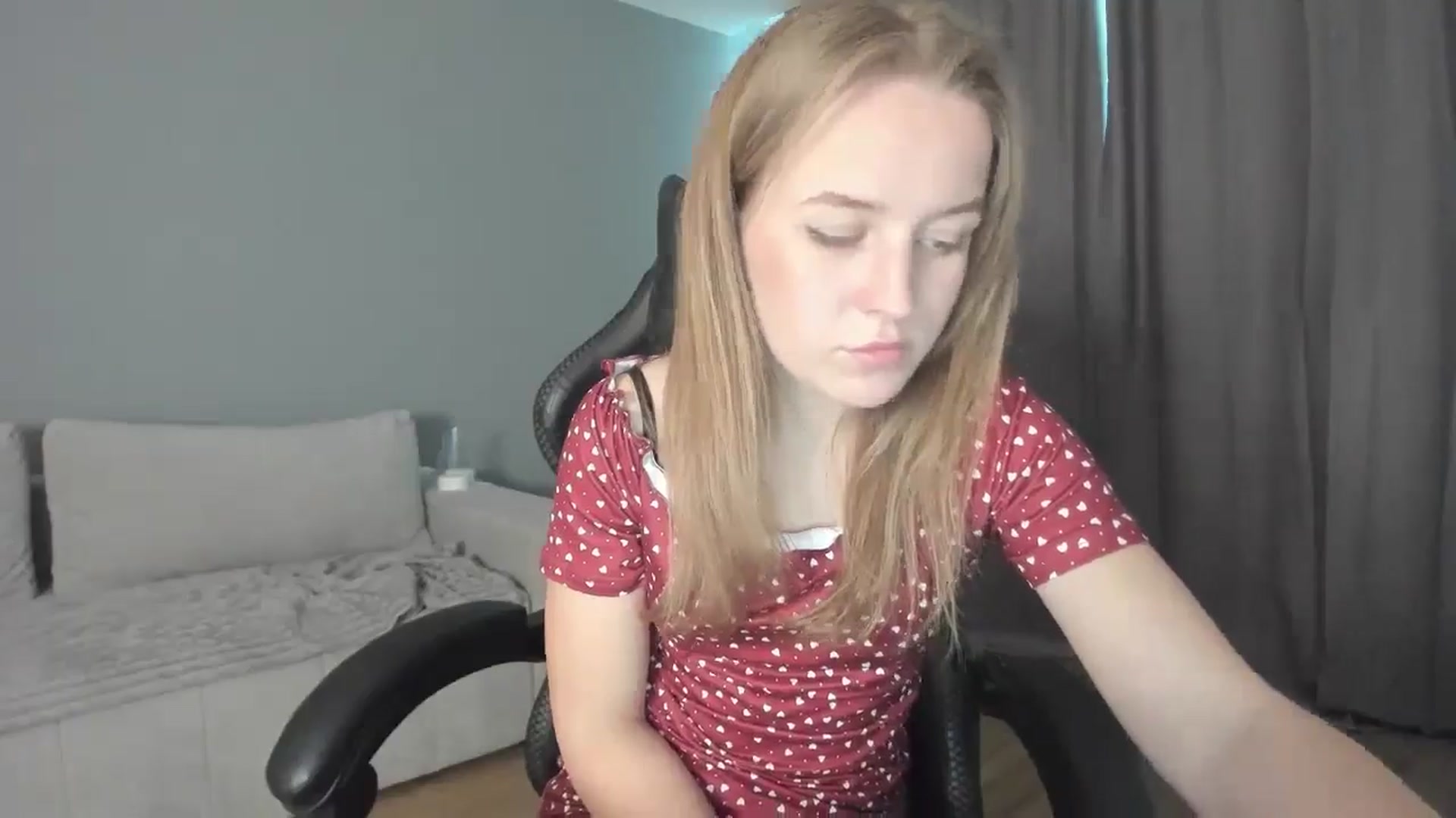 Gallery image thumbnail from AnnyFourse's myfreecams stream on, 01/04/2025, 13:53 image 12 of 20