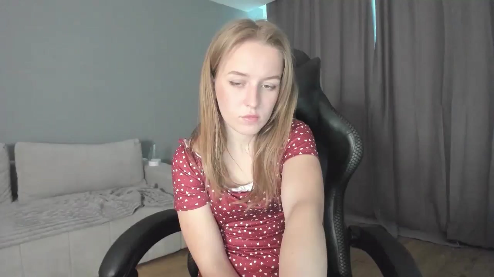 Gallery image thumbnail from AnnyFourse's myfreecams stream on, 01/04/2025, 13:53 image 20 of 20