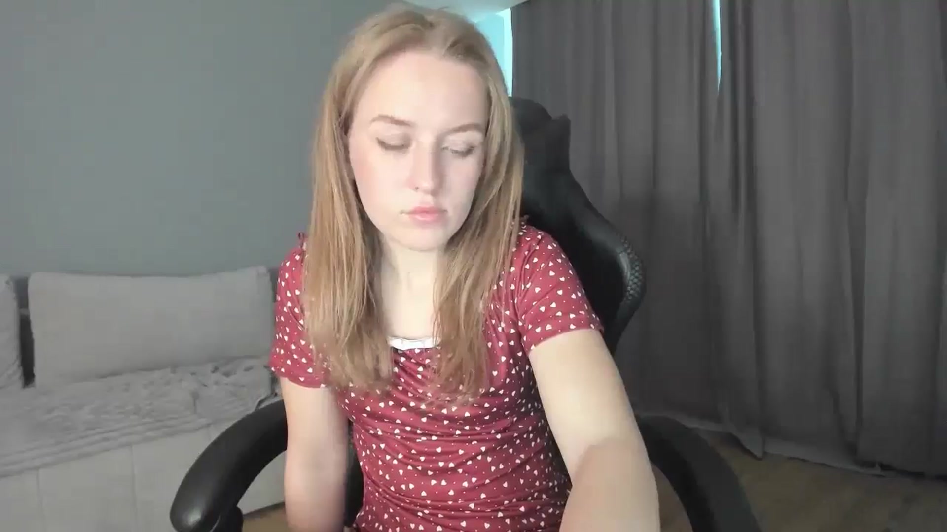 Gallery image thumbnail from AnnyFourse's myfreecams stream on, 01/04/2025, 13:53 image 7 of 20