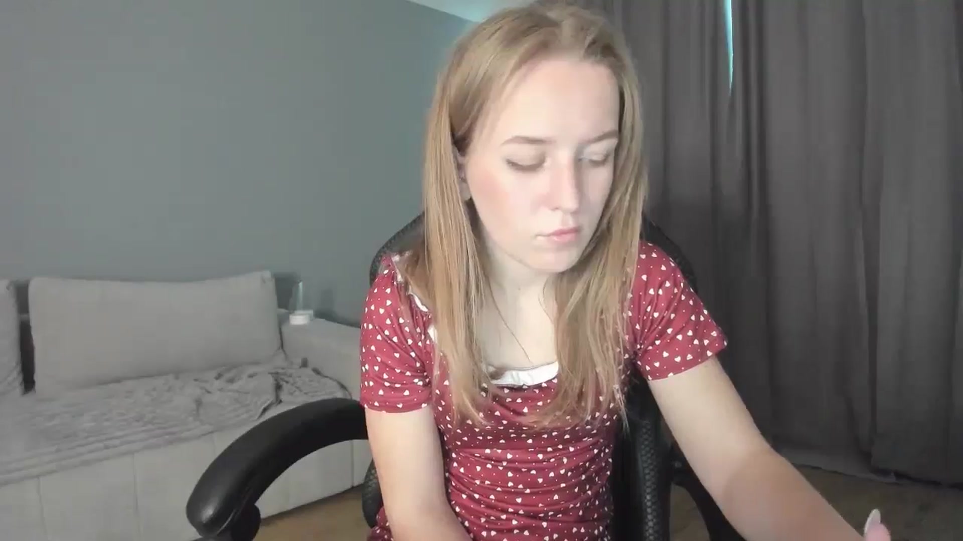 Gallery image thumbnail from AnnyFourse's myfreecams stream on, 01/04/2025, 13:53 image 19 of 20