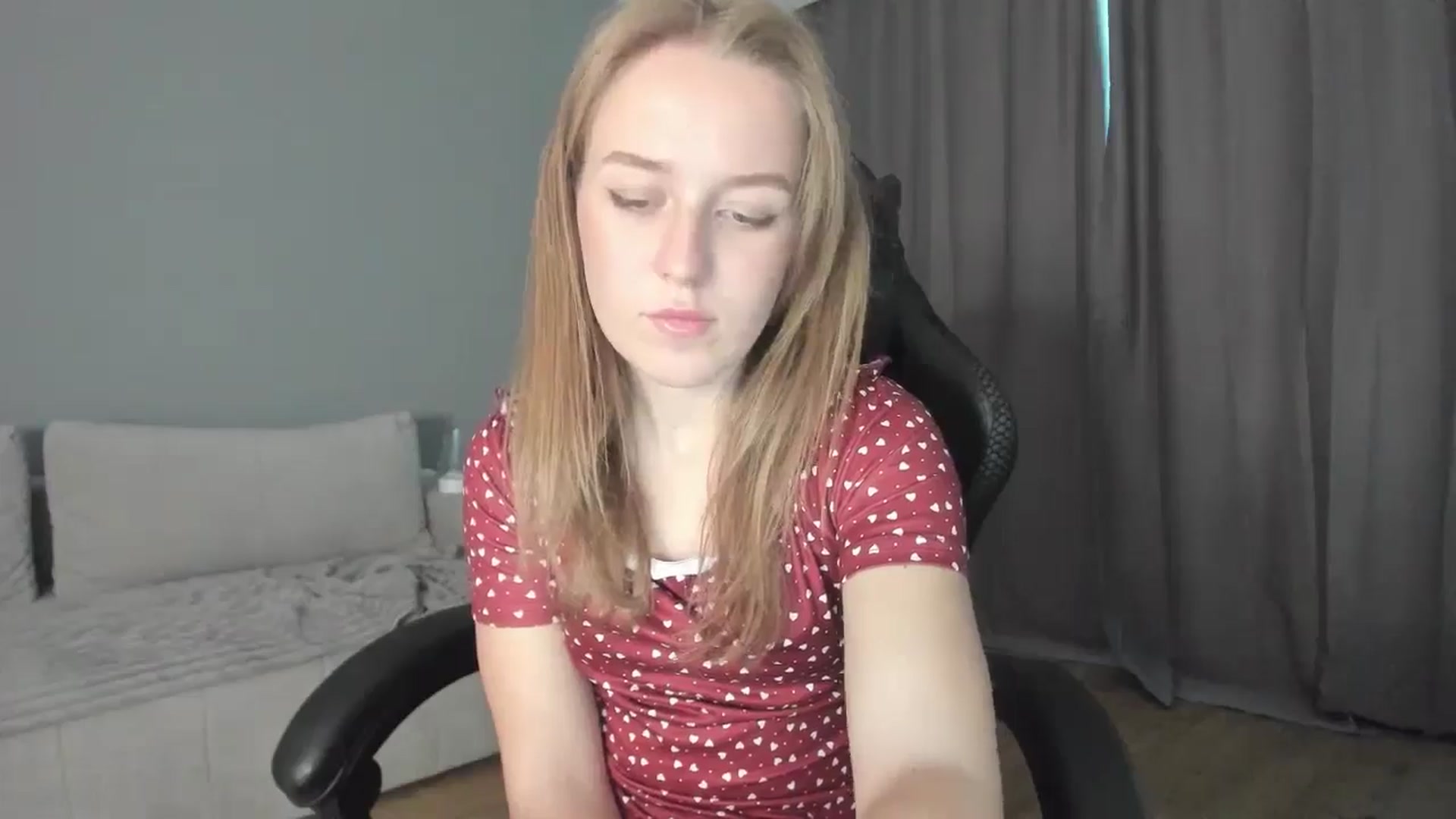 Gallery image thumbnail from AnnyFourse's myfreecams stream on, 01/04/2025, 13:53 image 8 of 20