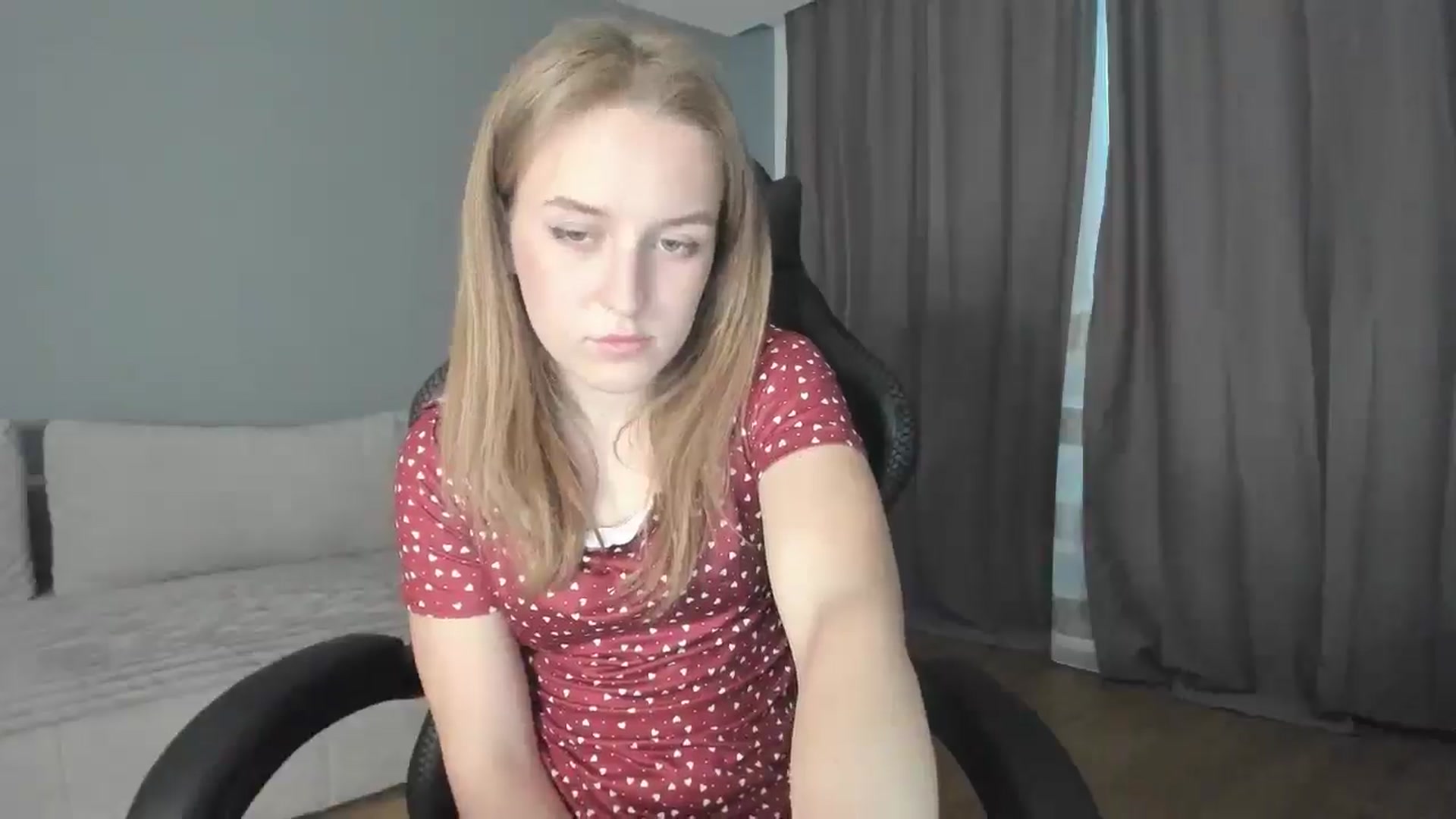 Gallery image thumbnail from AnnyFourse's myfreecams stream on, 01/04/2025, 14:51 image 18 of 20