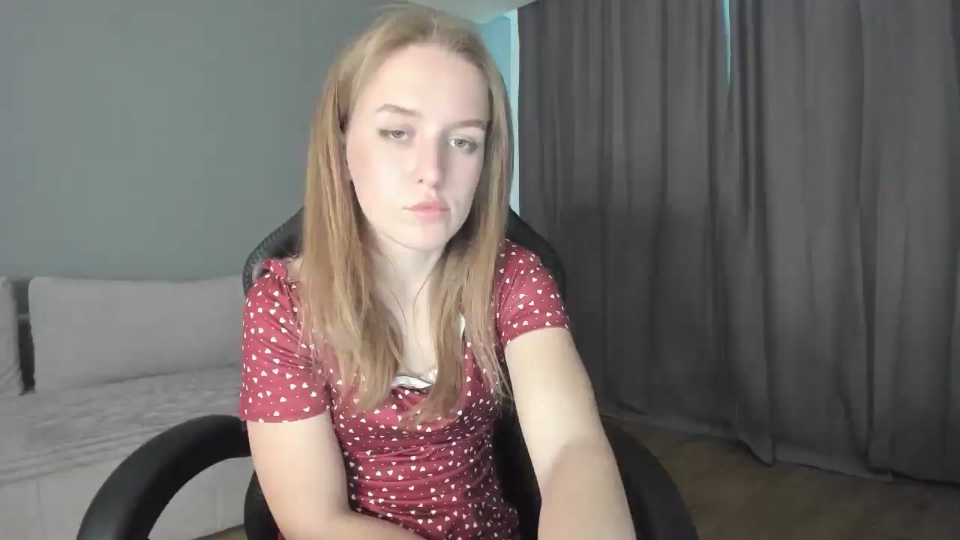Gallery image thumbnail from AnnyFourse's myfreecams stream on, 01/04/2025, 14:51 image 1 of 20