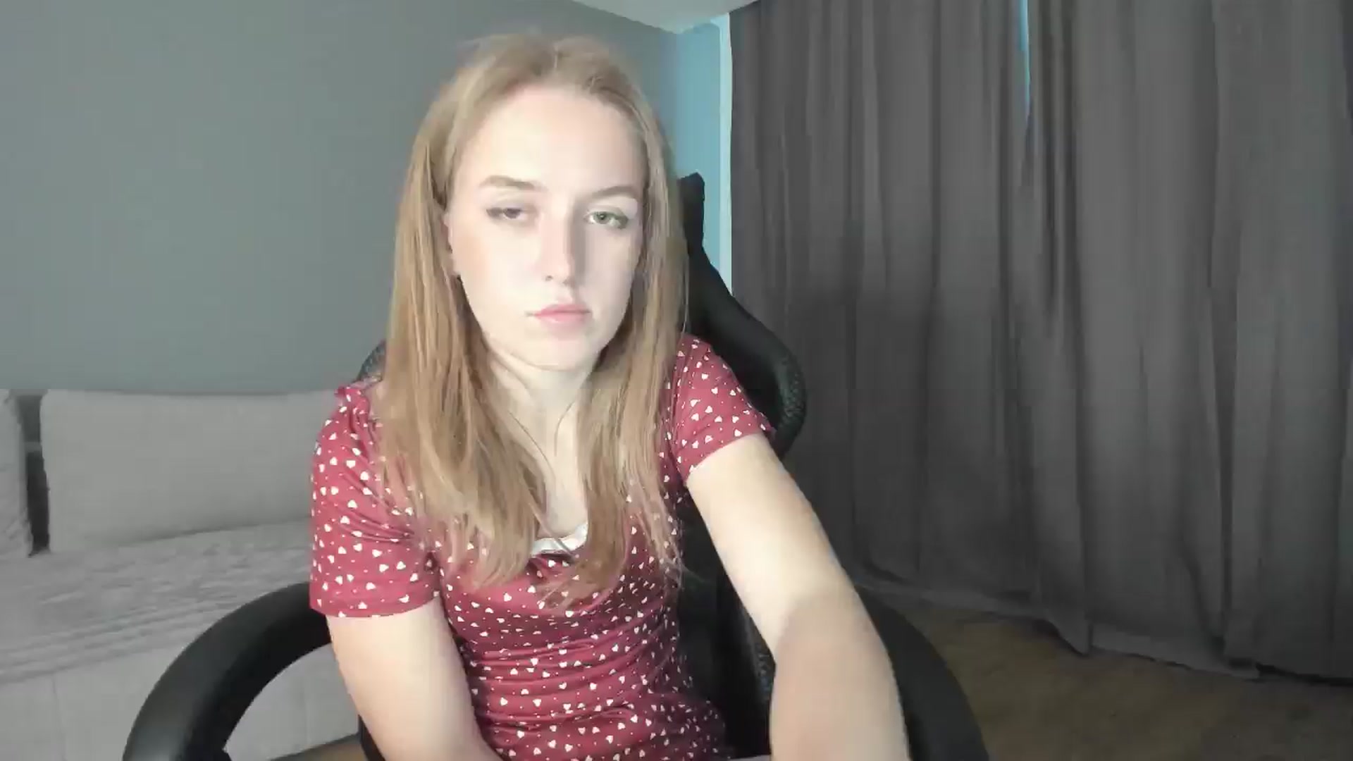 Gallery image thumbnail from AnnyFourse's myfreecams stream on, 01/04/2025, 14:51 image 2 of 20