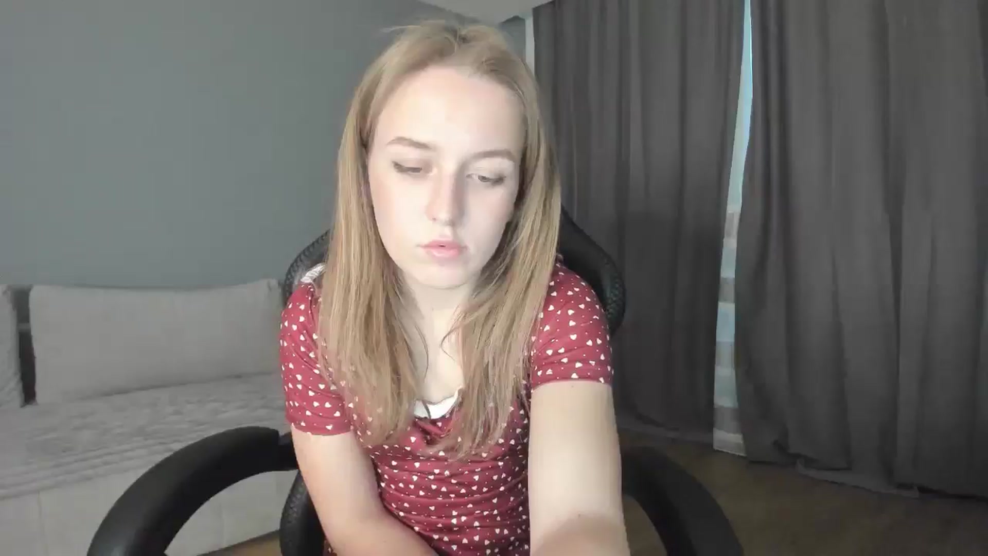 Gallery image thumbnail from AnnyFourse's myfreecams stream on, 01/04/2025, 14:51 image 19 of 20