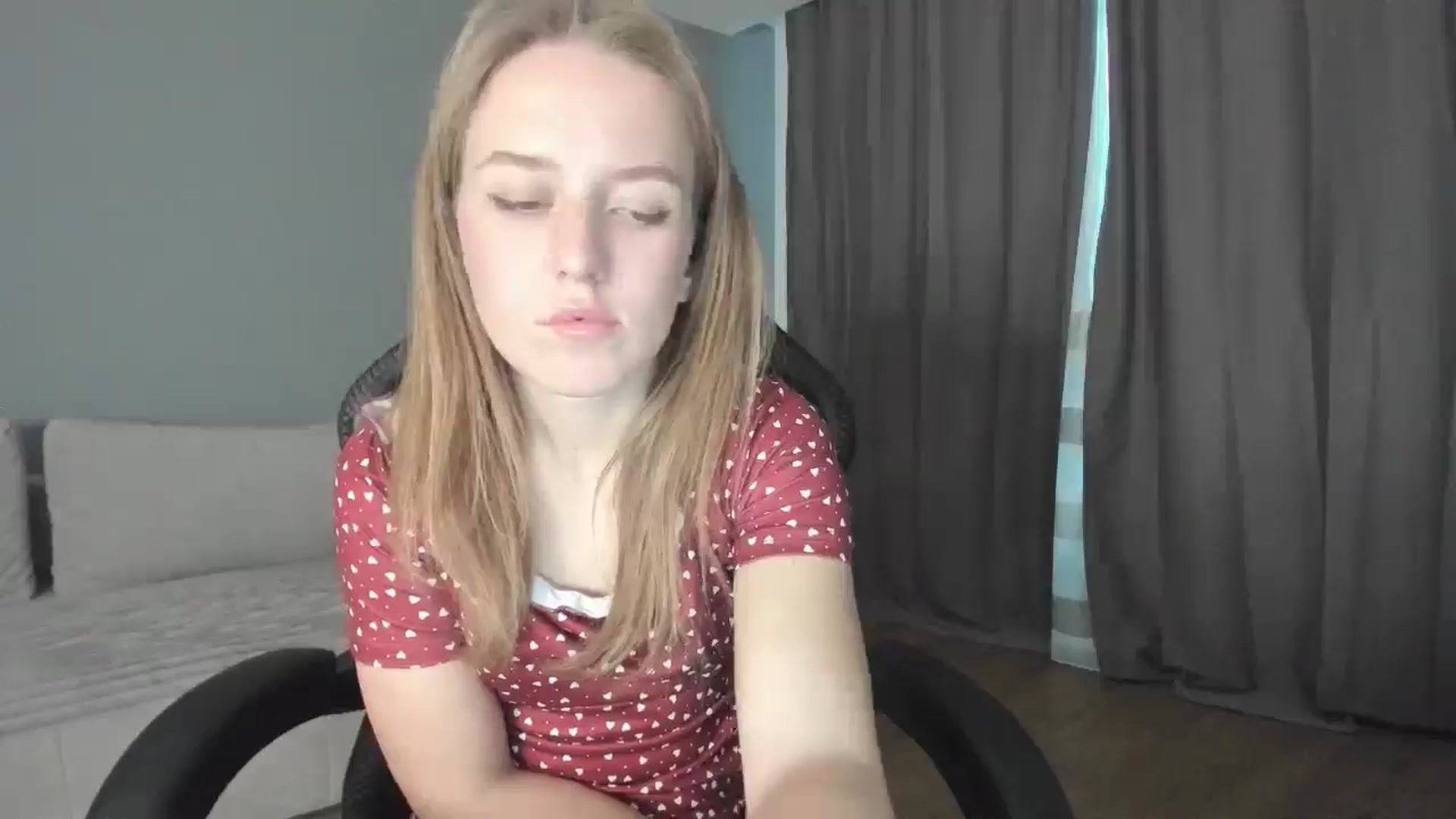 Gallery image thumbnail from AnnyFourse's myfreecams stream on, 01/04/2025, 14:51 image 10 of 20