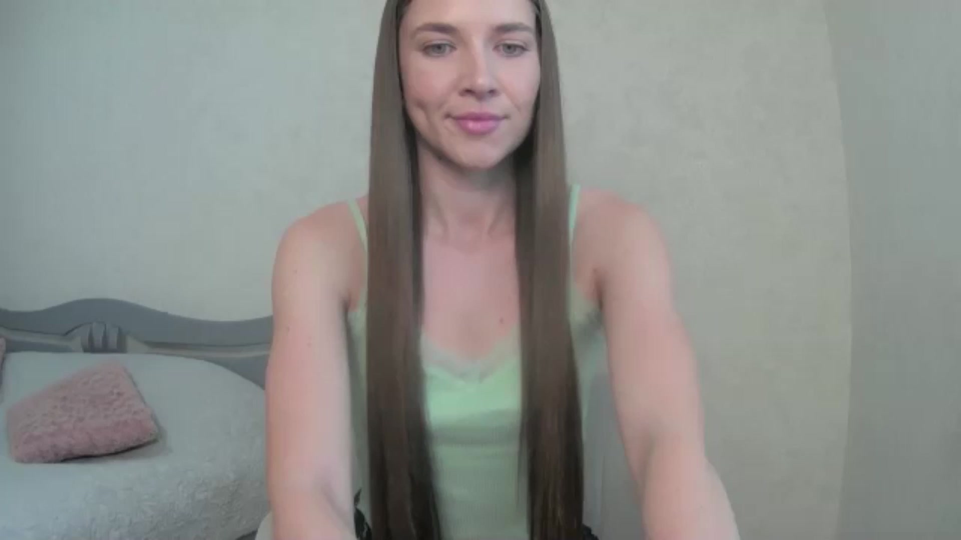 Gallery image thumbnail from AnnyWalkerr's myfreecams stream on, 05/29/2024, 13:46 image 5 of 20