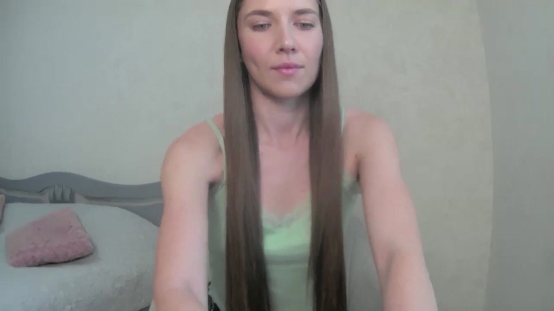 Gallery image thumbnail from AnnyWalkerr's myfreecams stream on, 05/29/2024, 13:46 image 3 of 20