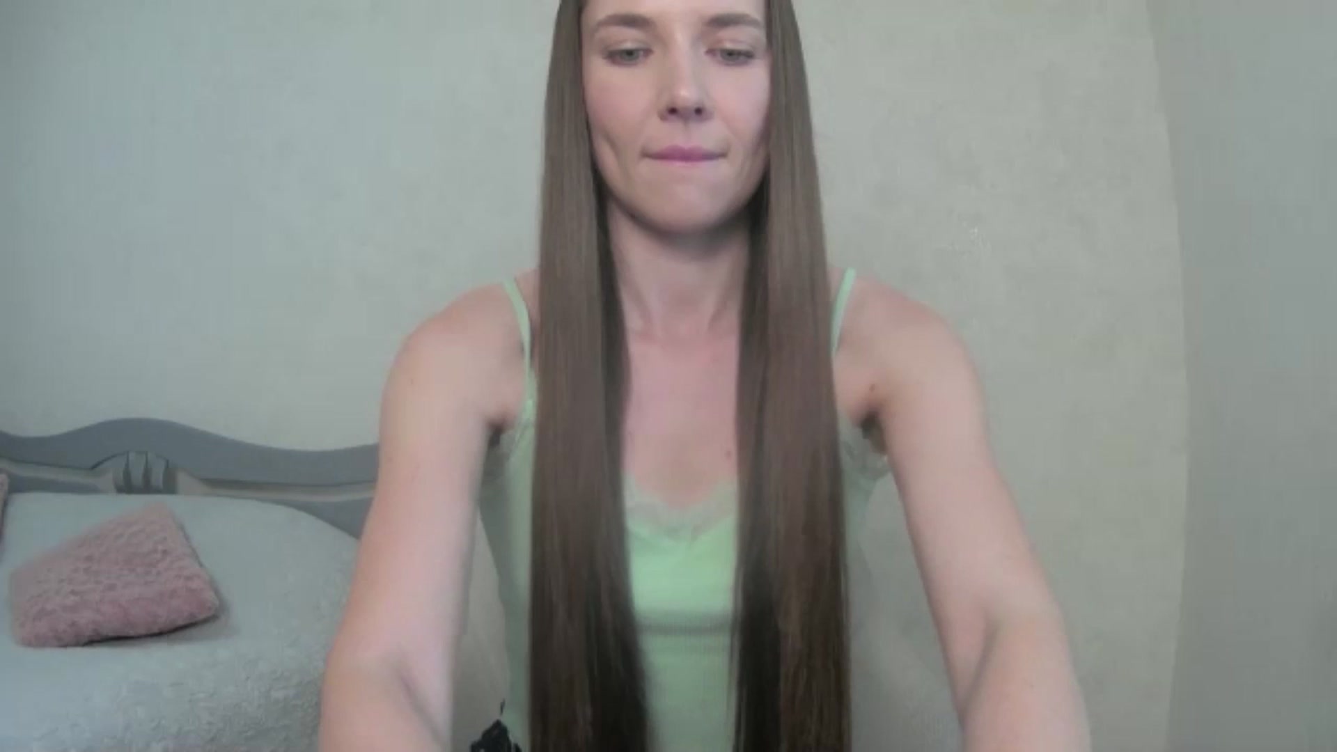Gallery image thumbnail from AnnyWalkerr's myfreecams stream on, 05/29/2024, 13:46 image 15 of 20