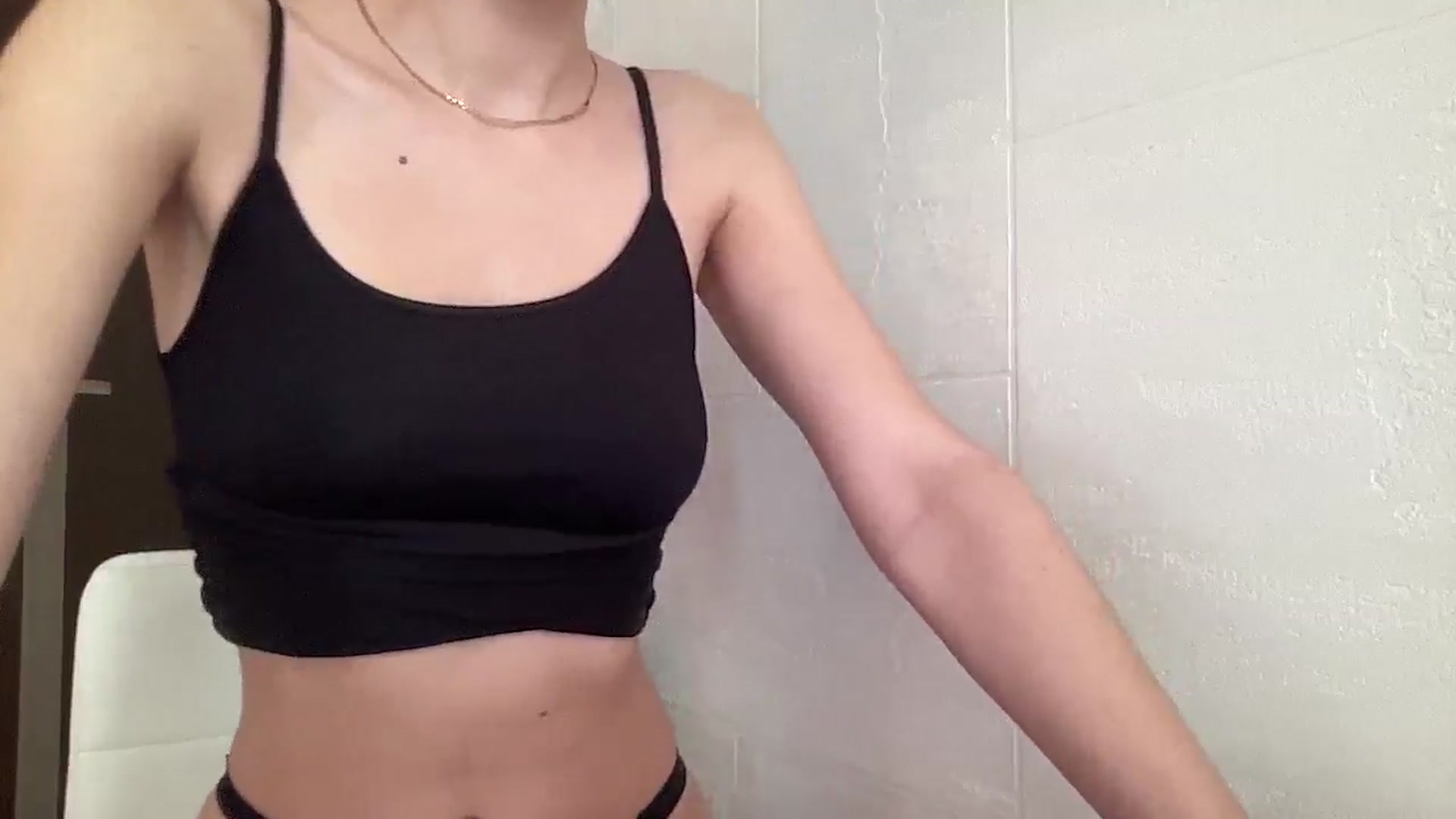Gallery image thumbnail from AnnyWings's myfreecams stream on, 11/22/2025, 13:53 image 6 of 20