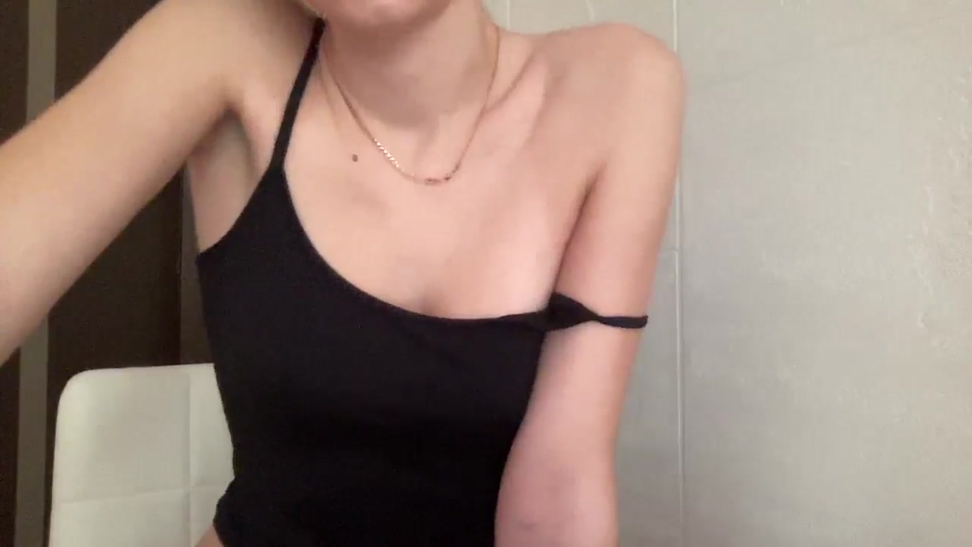 Gallery image thumbnail from AnnyWings's myfreecams stream on, 11/22/2025, 13:53 image 13 of 20