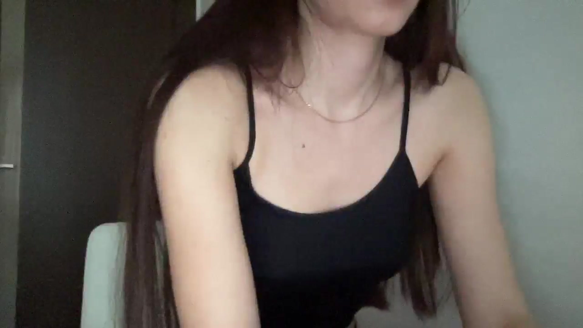 Gallery image thumbnail from AnnyWings's myfreecams stream on, 11/25/2025, 12:45 image 15 of 20
