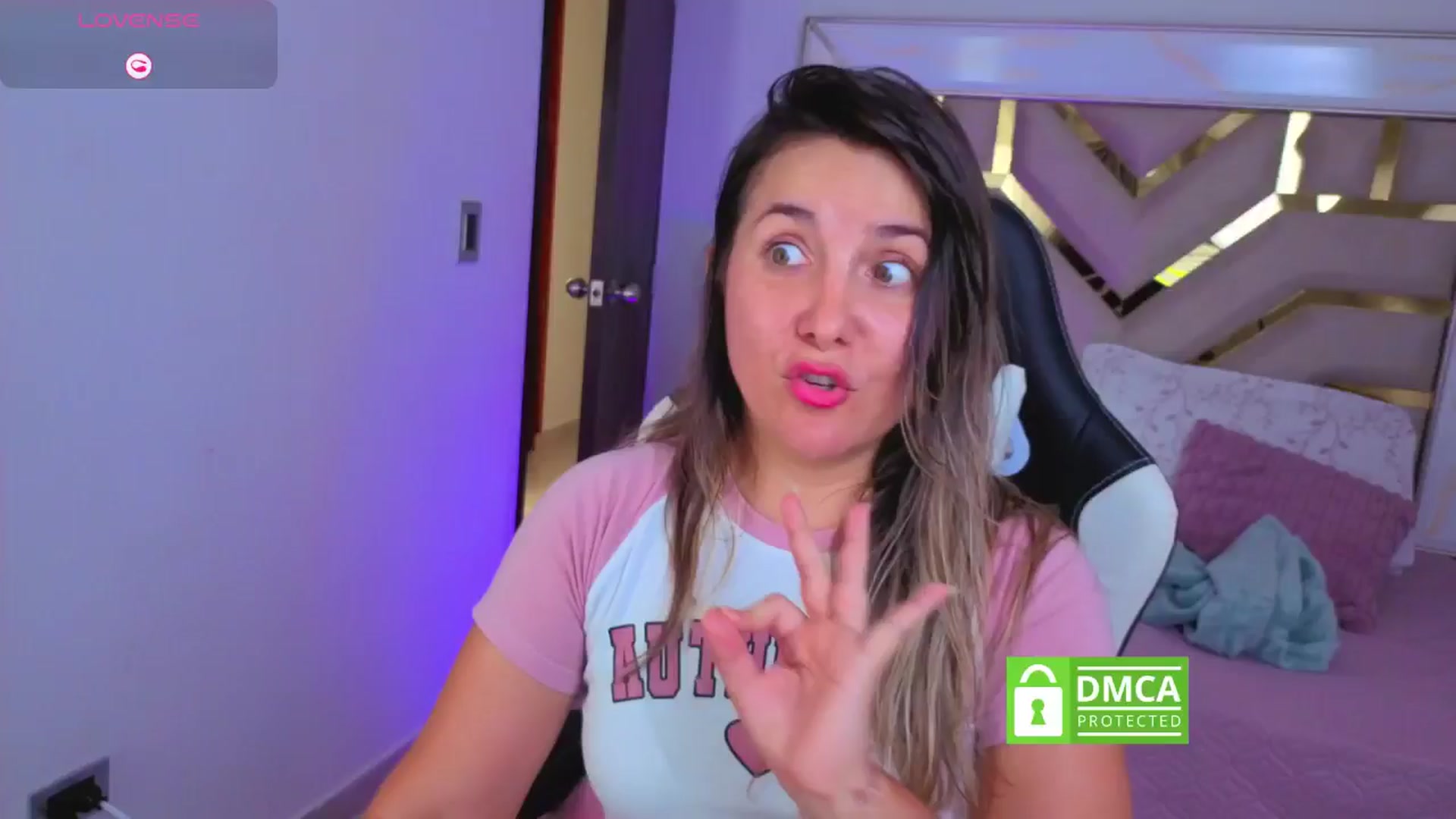 Gallery image thumbnail from Anny_Blonde's myfreecams stream on, 03/22/2026, 15:16 image 17 of 20