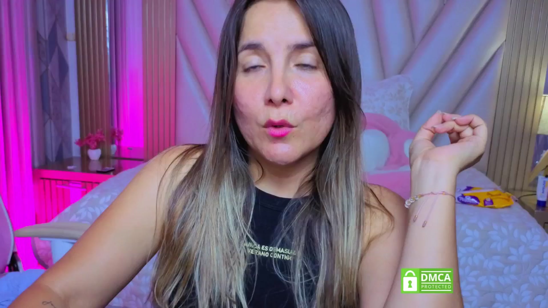 Gallery image thumbnail from Anny_Blonde's myfreecams stream on, 04/05/2026, 15:18 image 10 of 20
