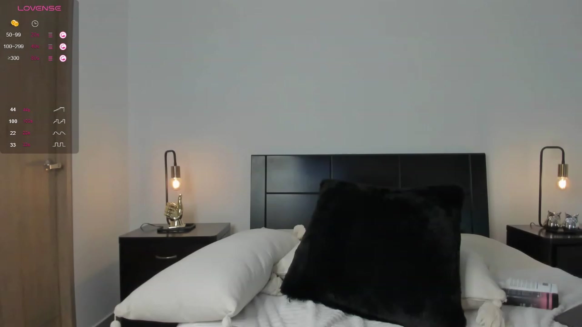 Gallery image thumbnail from Anny_kross's myfreecams stream on, 01/16/2024, 23:38 image 16 of 20