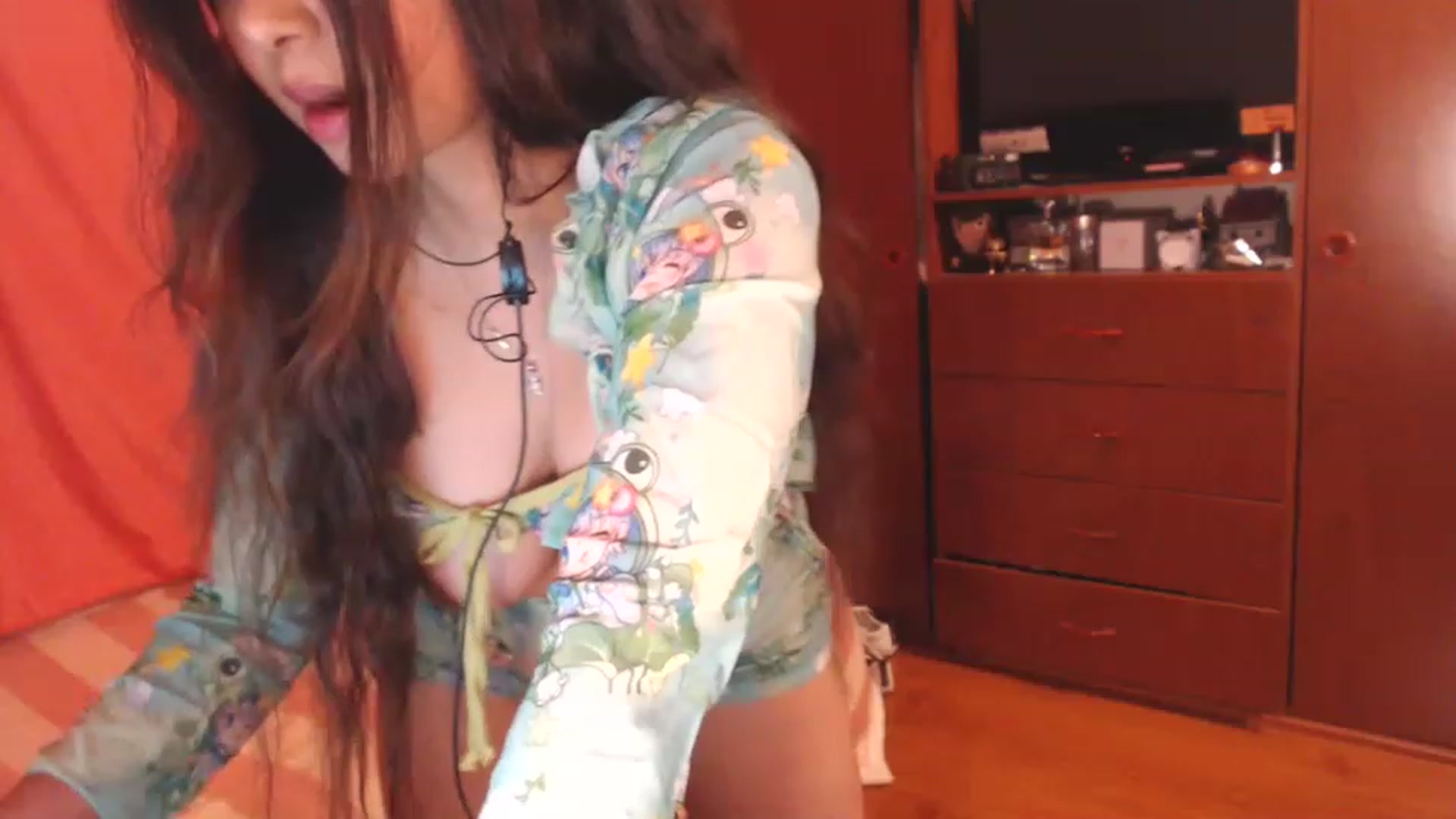 Gallery image thumbnail from Annyrosas's myfreecams stream on, 11/27/2022, 08:35 image 11 of 20