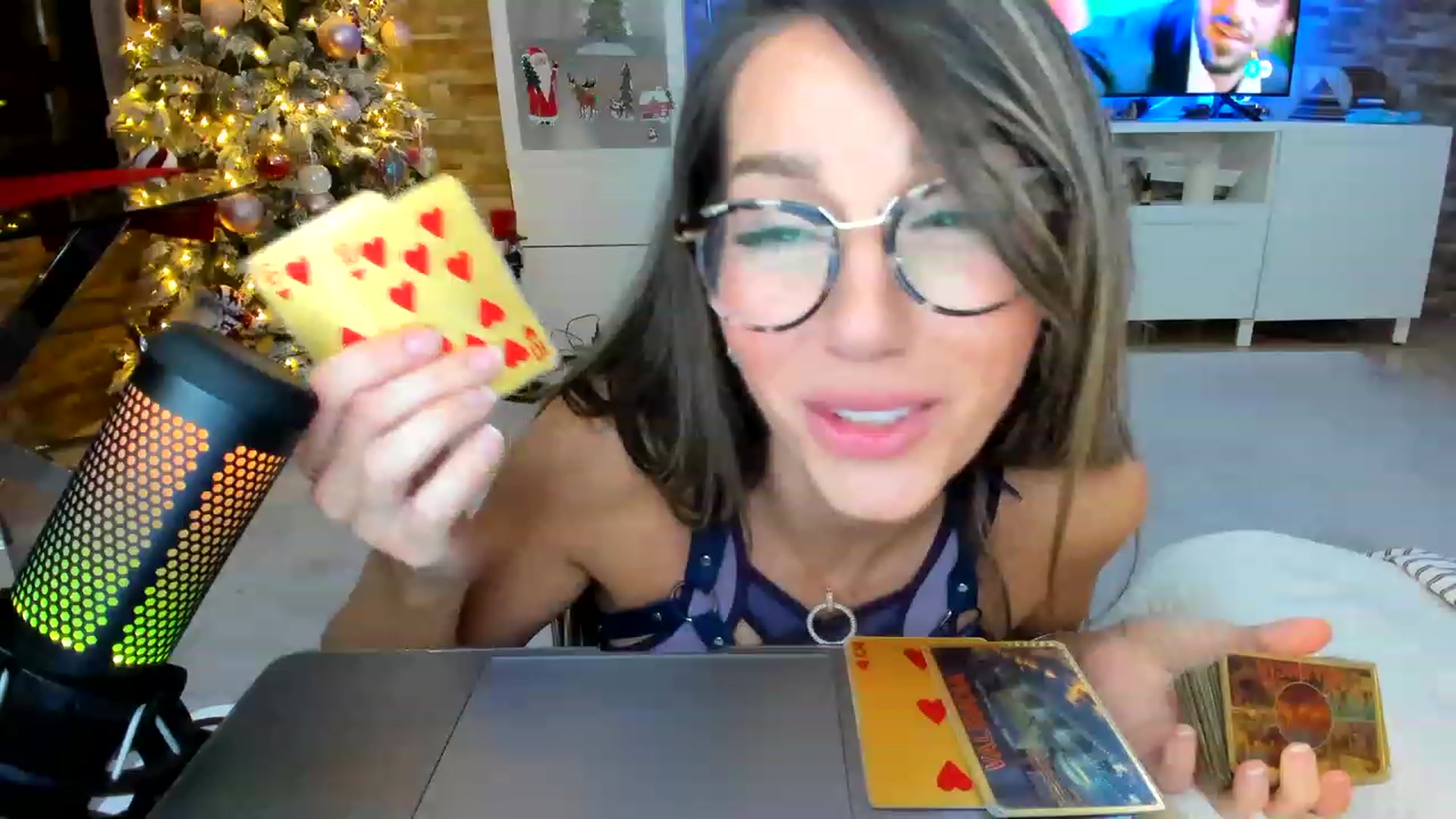 Gallery image thumbnail from AnooKiss's myfreecams stream on, 12/23/2022, 24:56 image 4 of 20