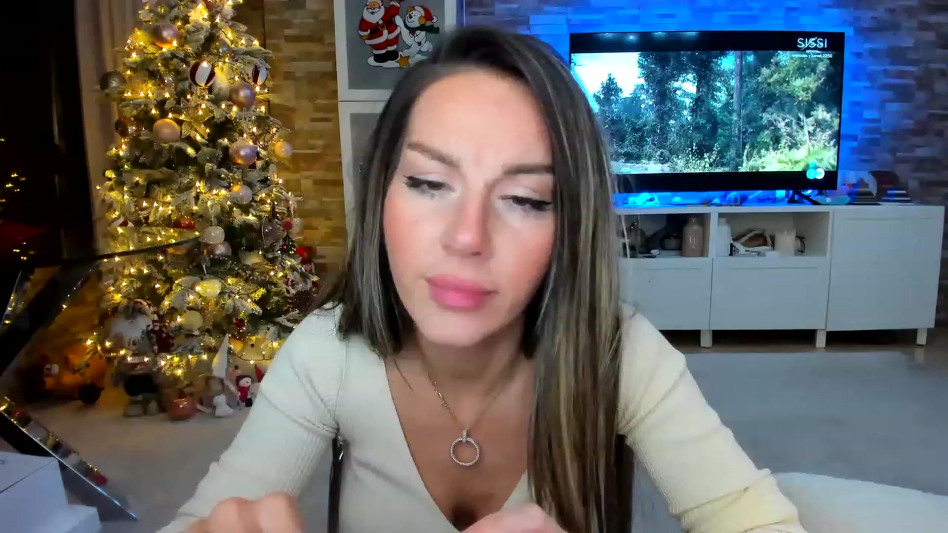 Gallery image thumbnail from AnooKiss's myfreecams stream on, 01/04/2023, 02:20 image 9 of 20