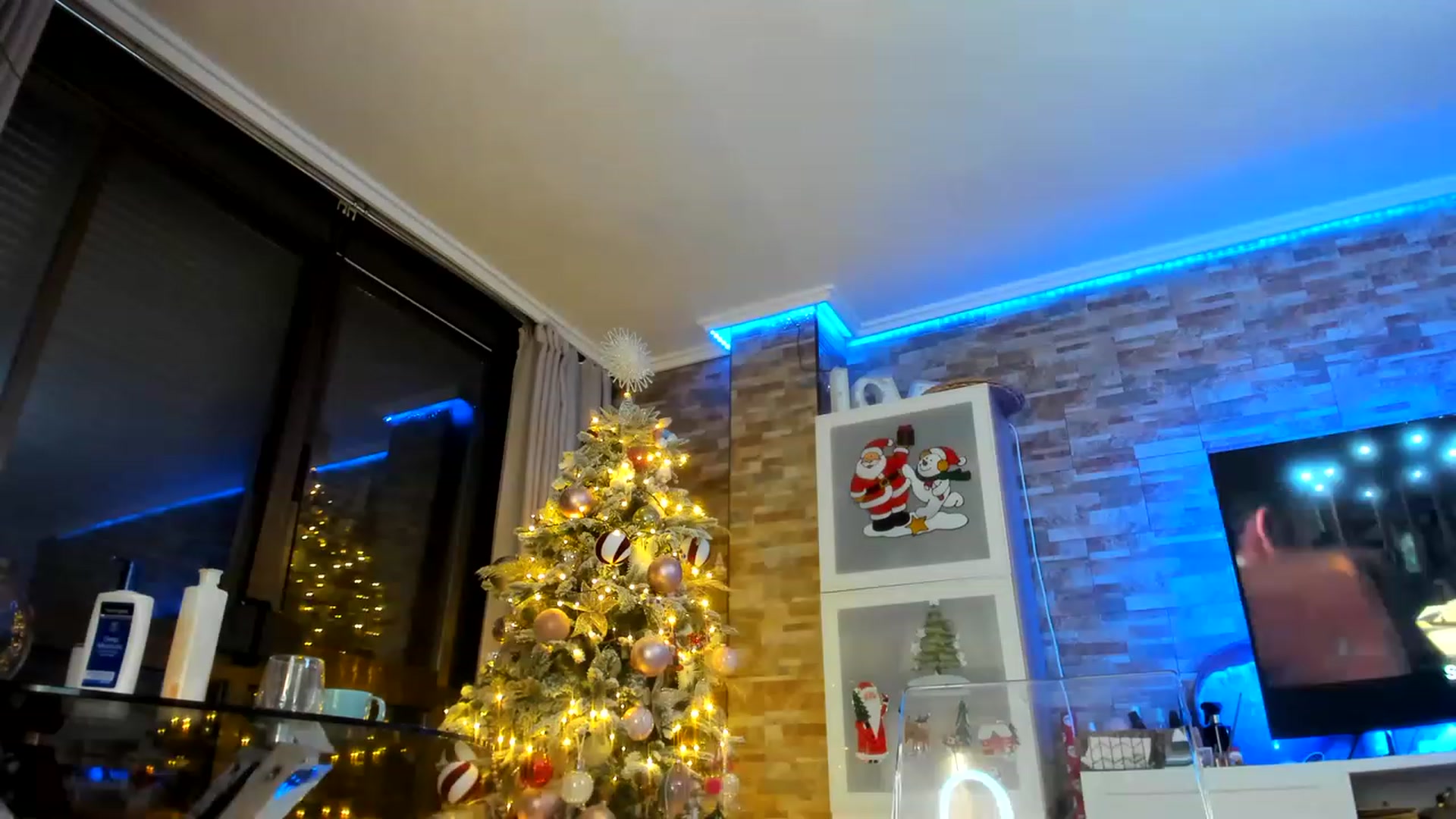 Gallery image thumbnail from AnooKiss's myfreecams stream on, 01/06/2023, 24:09 image 13 of 20