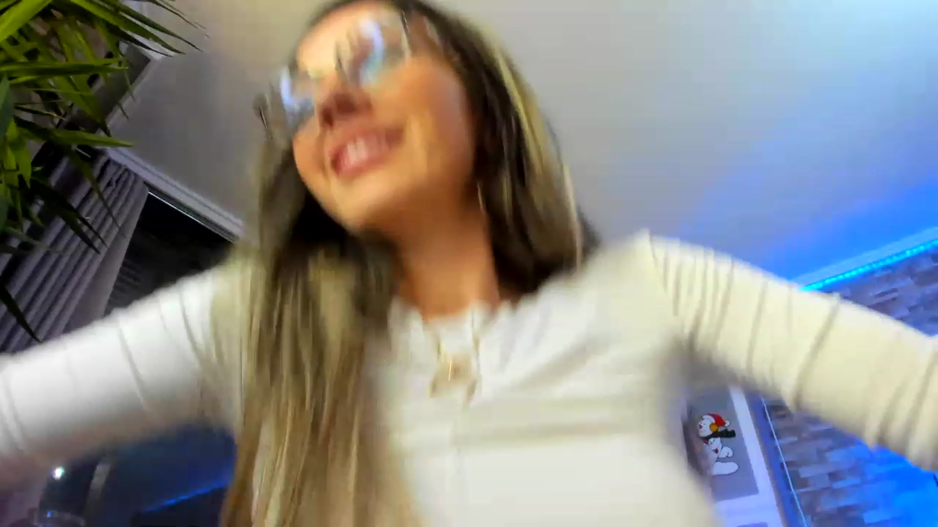 Gallery image thumbnail from AnooKiss's myfreecams stream on, 01/08/2023, 24:09 image 13 of 20