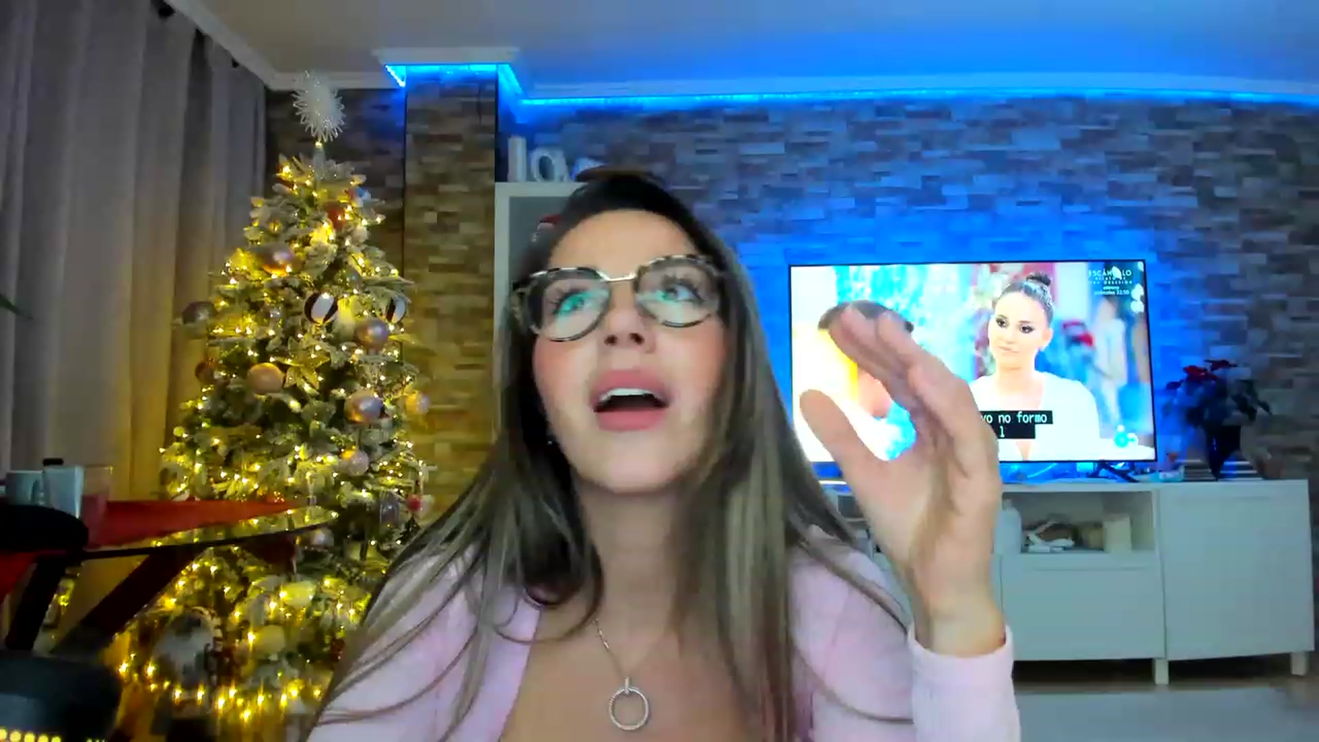 Gallery image thumbnail from AnooKiss's myfreecams stream on, 01/10/2023, 24:12 image 10 of 20