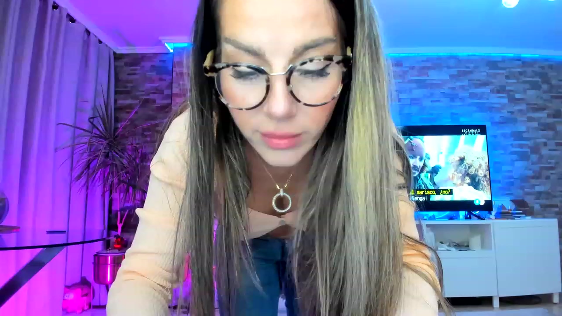 Gallery image thumbnail from AnooKiss's myfreecams stream on, 01/18/2023, 01:57 image 12 of 20