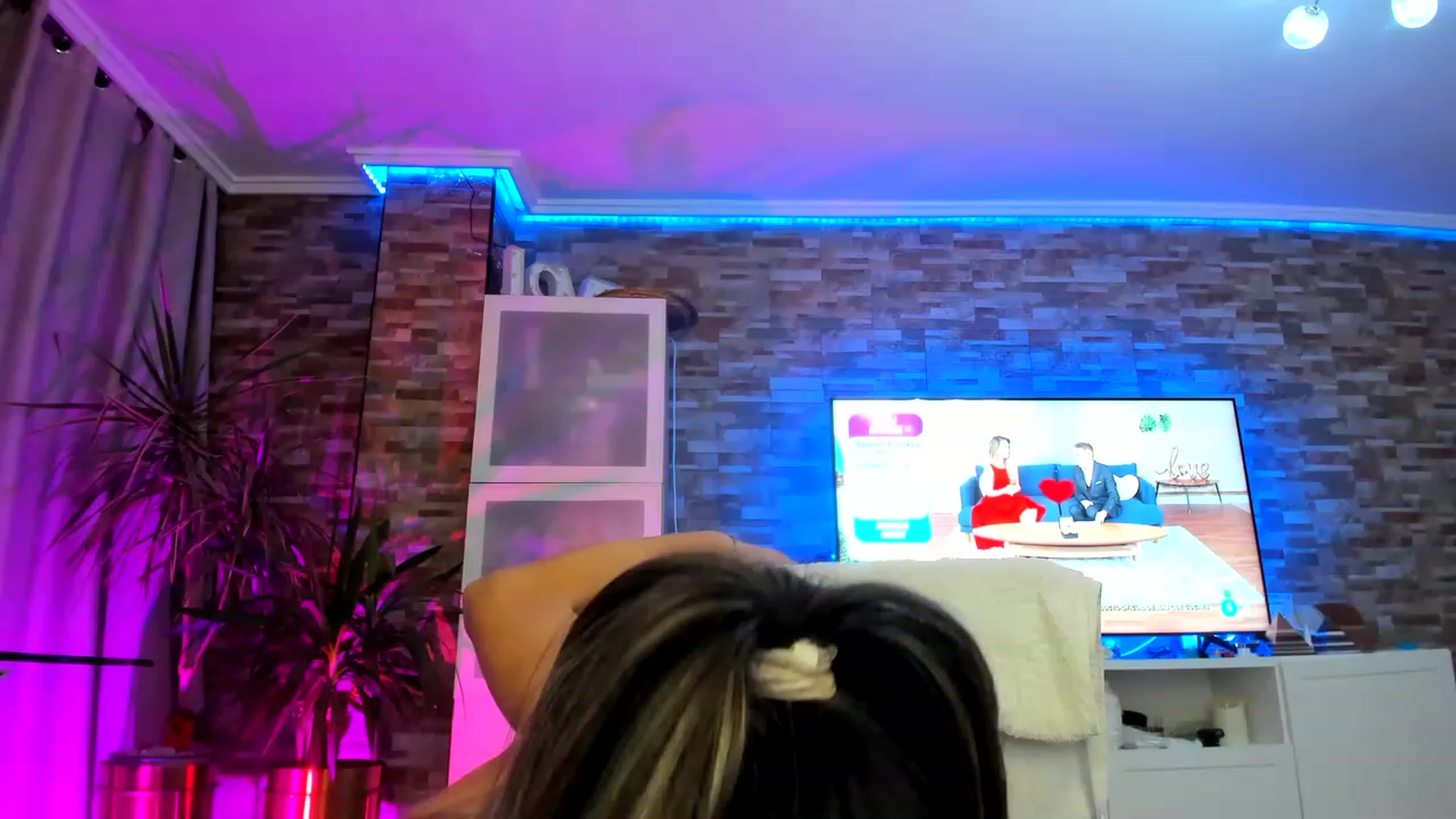 Gallery image thumbnail from AnooKiss's myfreecams stream on, 01/28/2023, 03:08 image 17 of 20