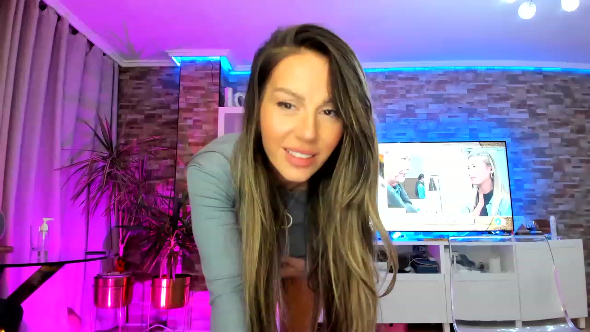 Gallery image thumbnail from AnooKiss's myfreecams stream on, 02/12/2023, 23:06 image 9 of 20