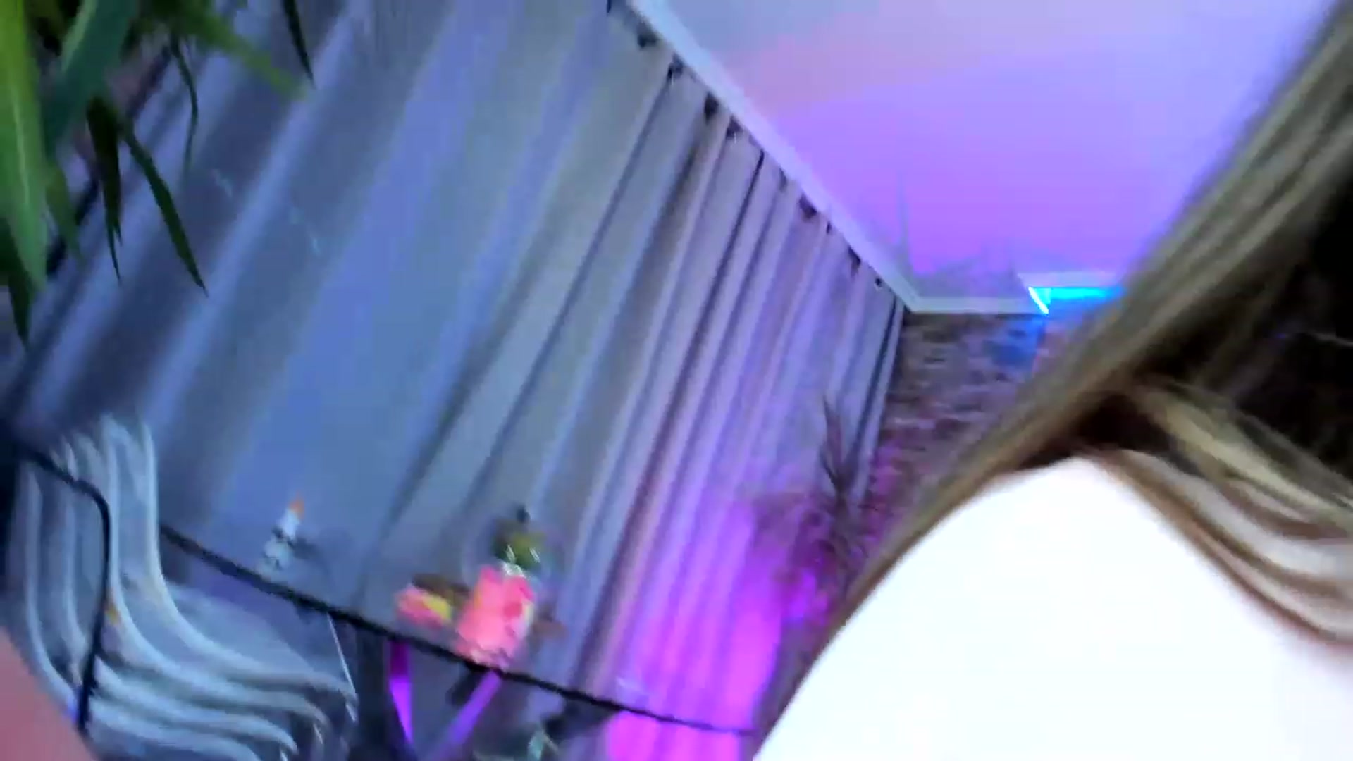 Gallery image thumbnail from AnooKiss's myfreecams stream on, 02/19/2023, 02:48 image 16 of 20