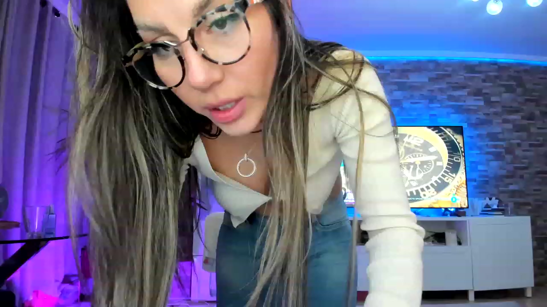 Gallery image thumbnail from AnooKiss's myfreecams stream on, 03/05/2023, 02:31 image 17 of 20